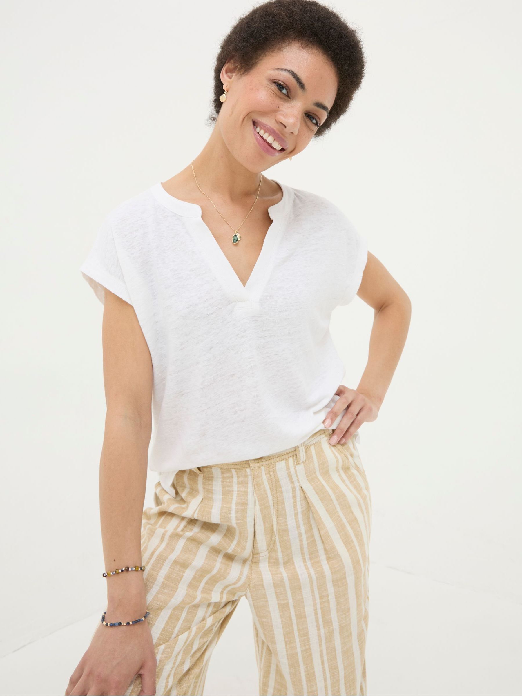 White Linen Notch Neck Top - Image 5 of 9
