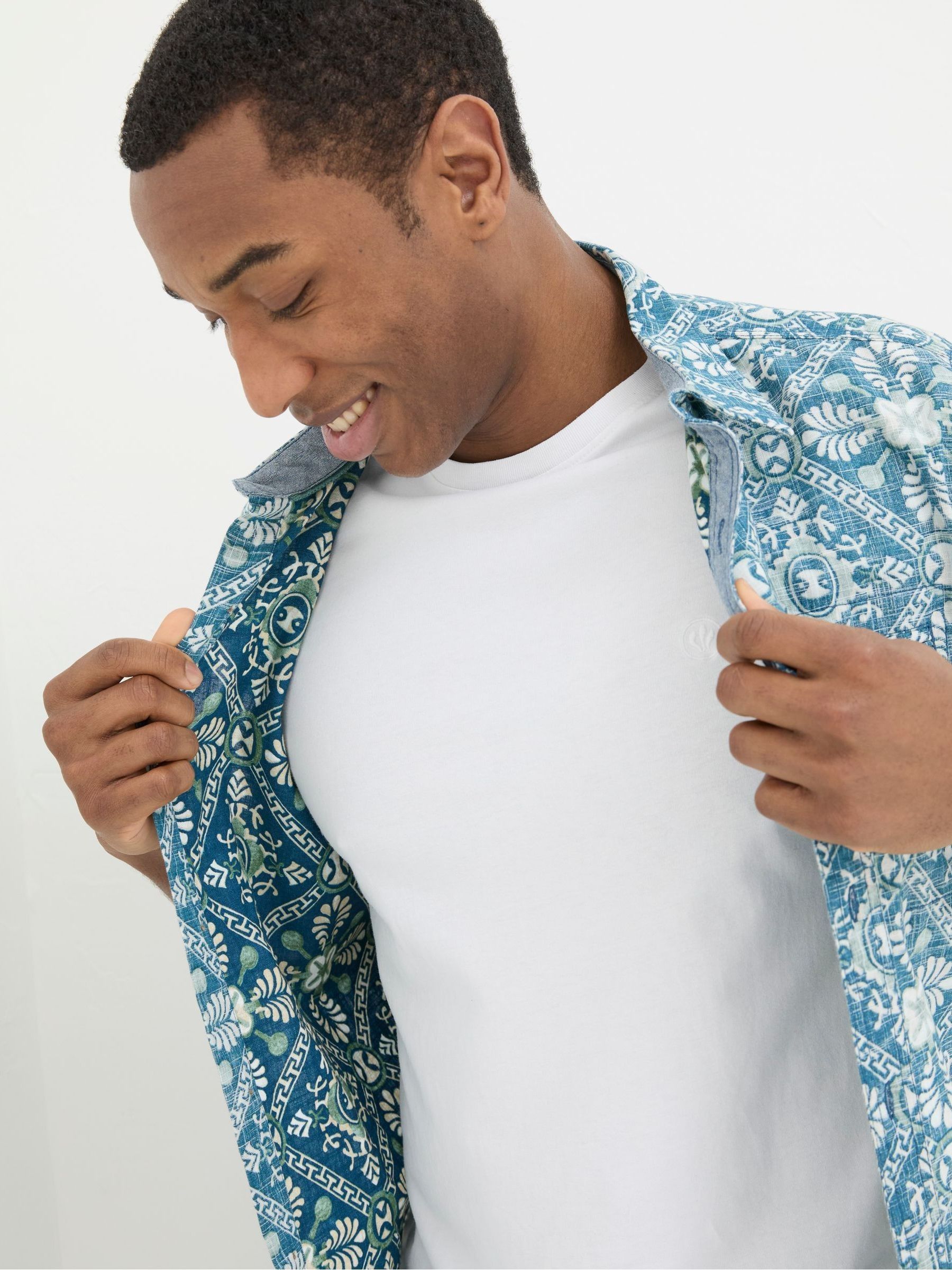 Blue Short Sleeve Large Tile Print Shirt - Image 3 of 5