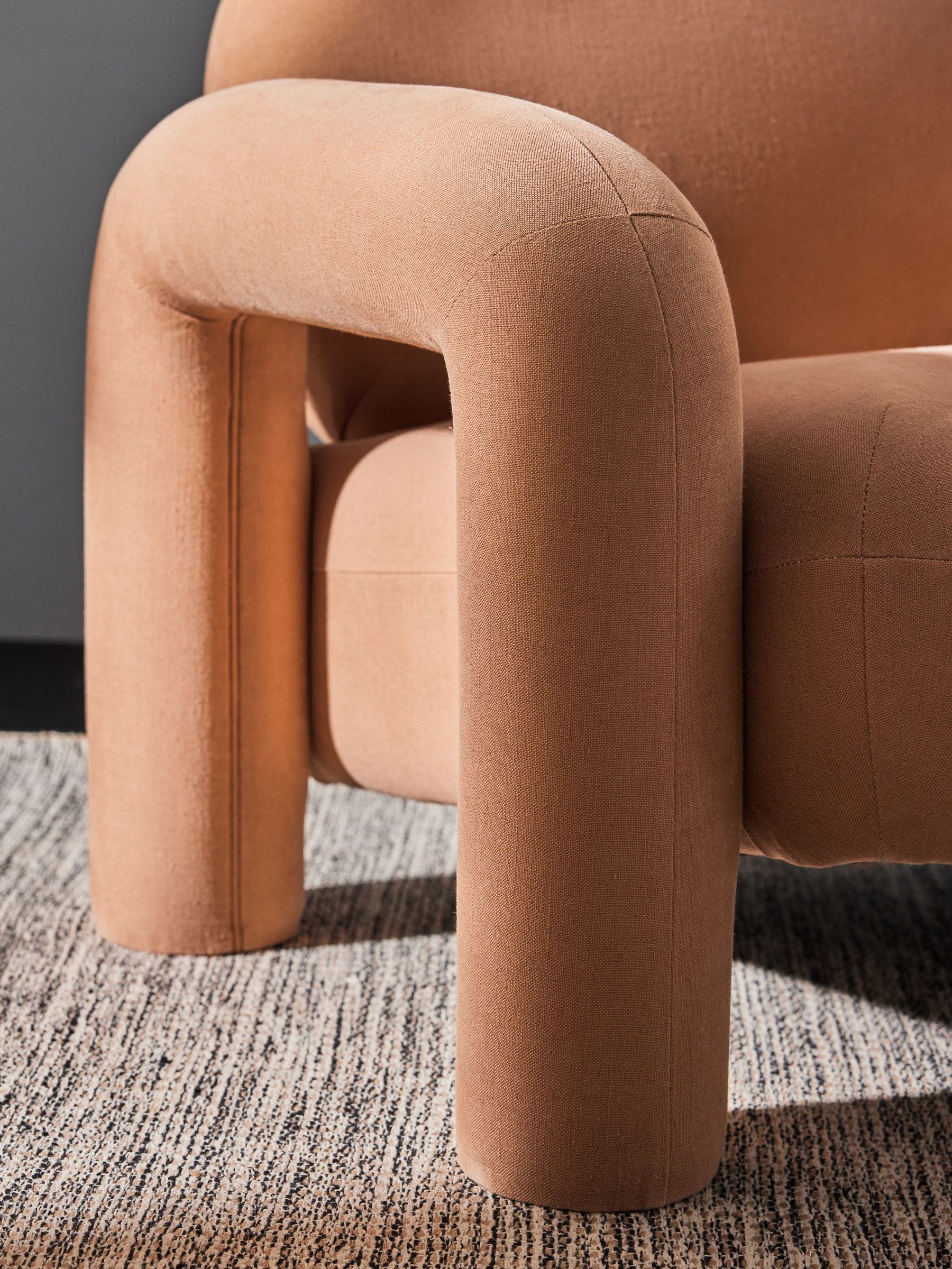 Bobo Accent Chair in Velvet in Tea Rose Pink