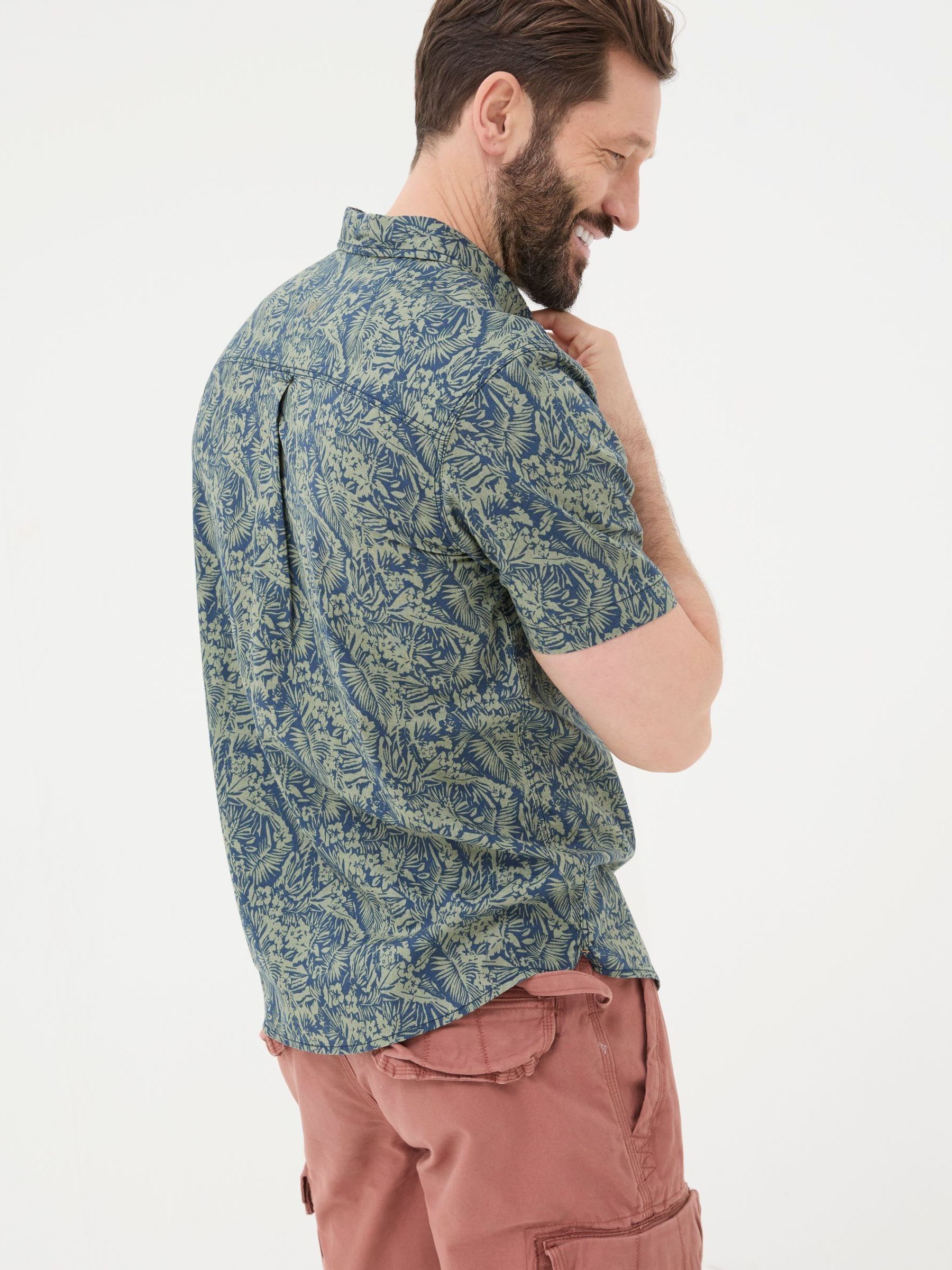 Green Short Sleeve Jungle Print Shirt - Image 2 of 5