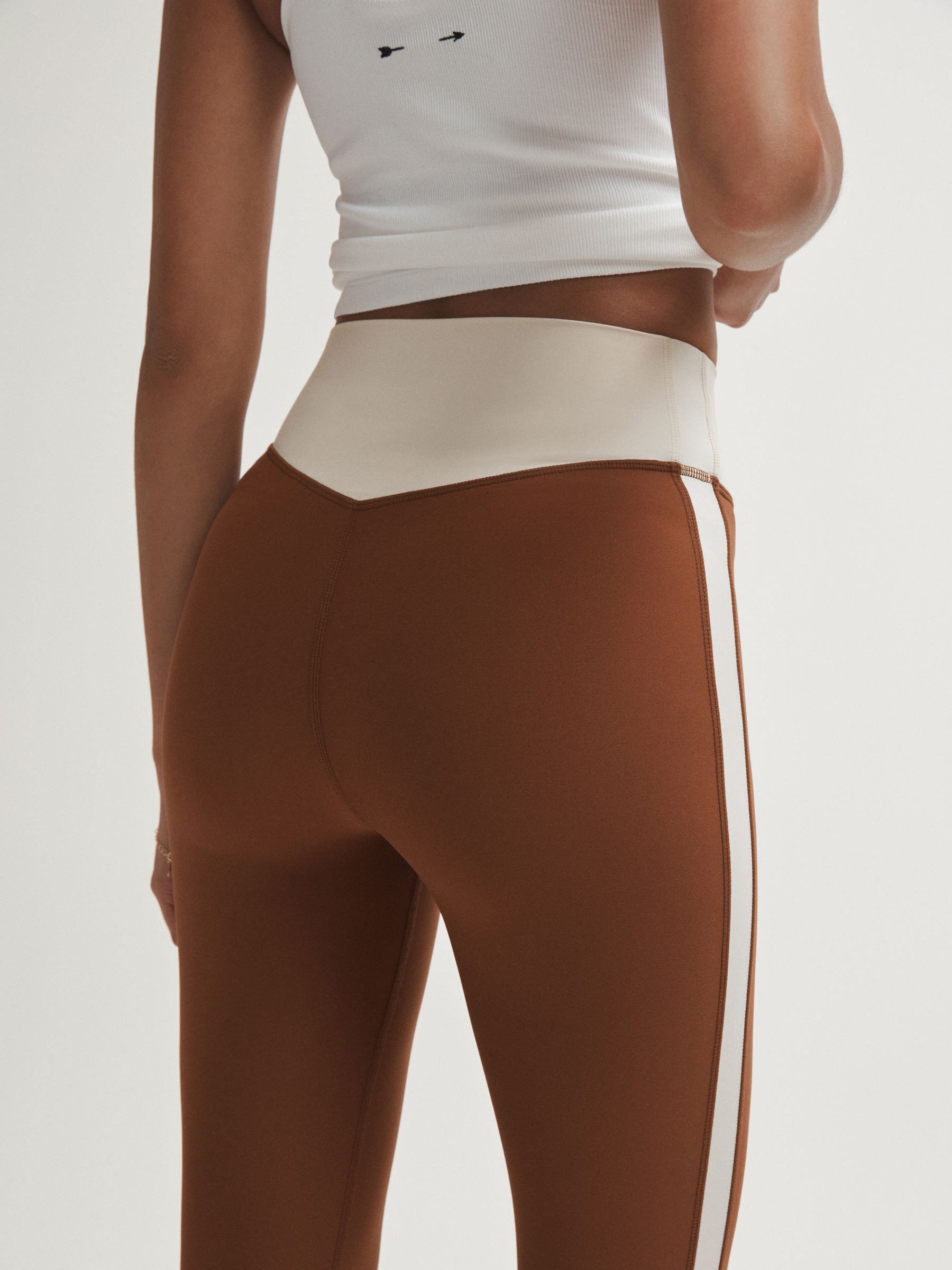 The Upside High Rise Colourblock Leggings in Chestnut - Image 4 of 6