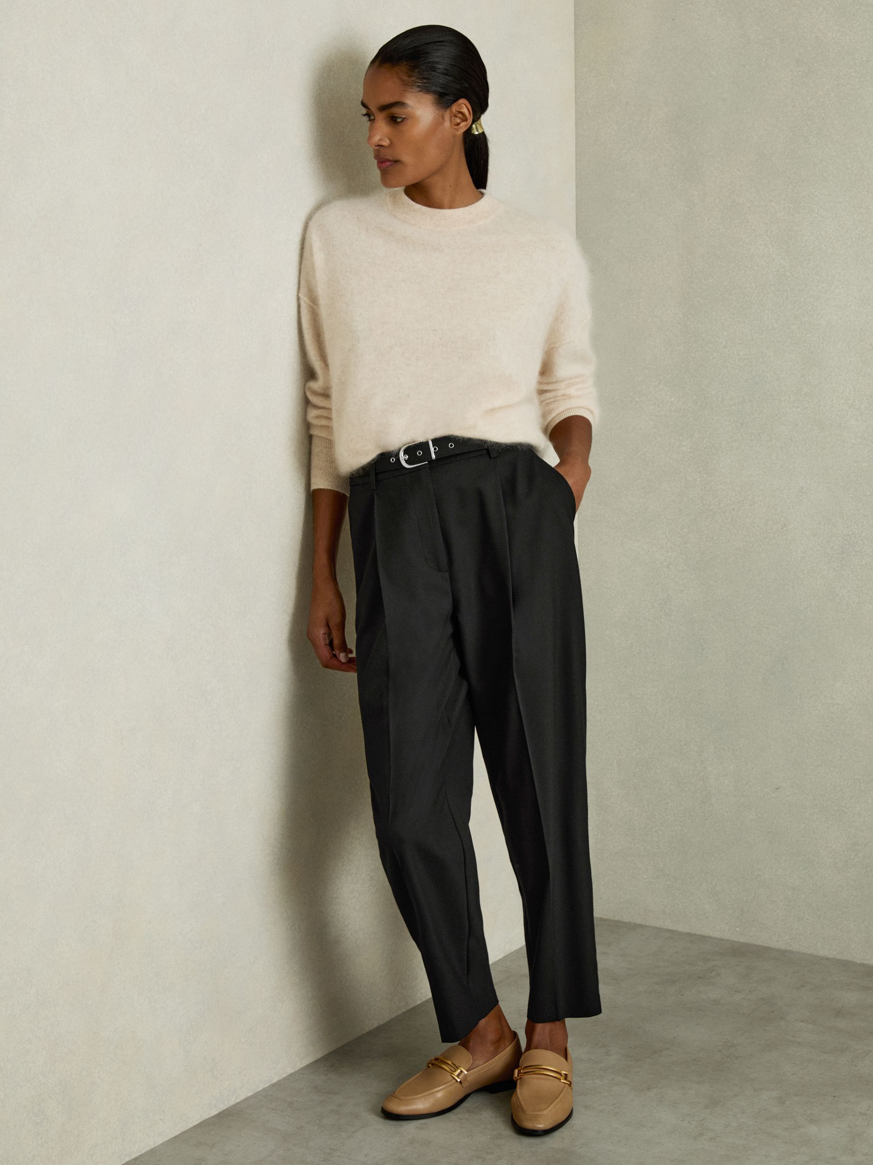 Reiss Tapered Belted Trousers in Black REISS