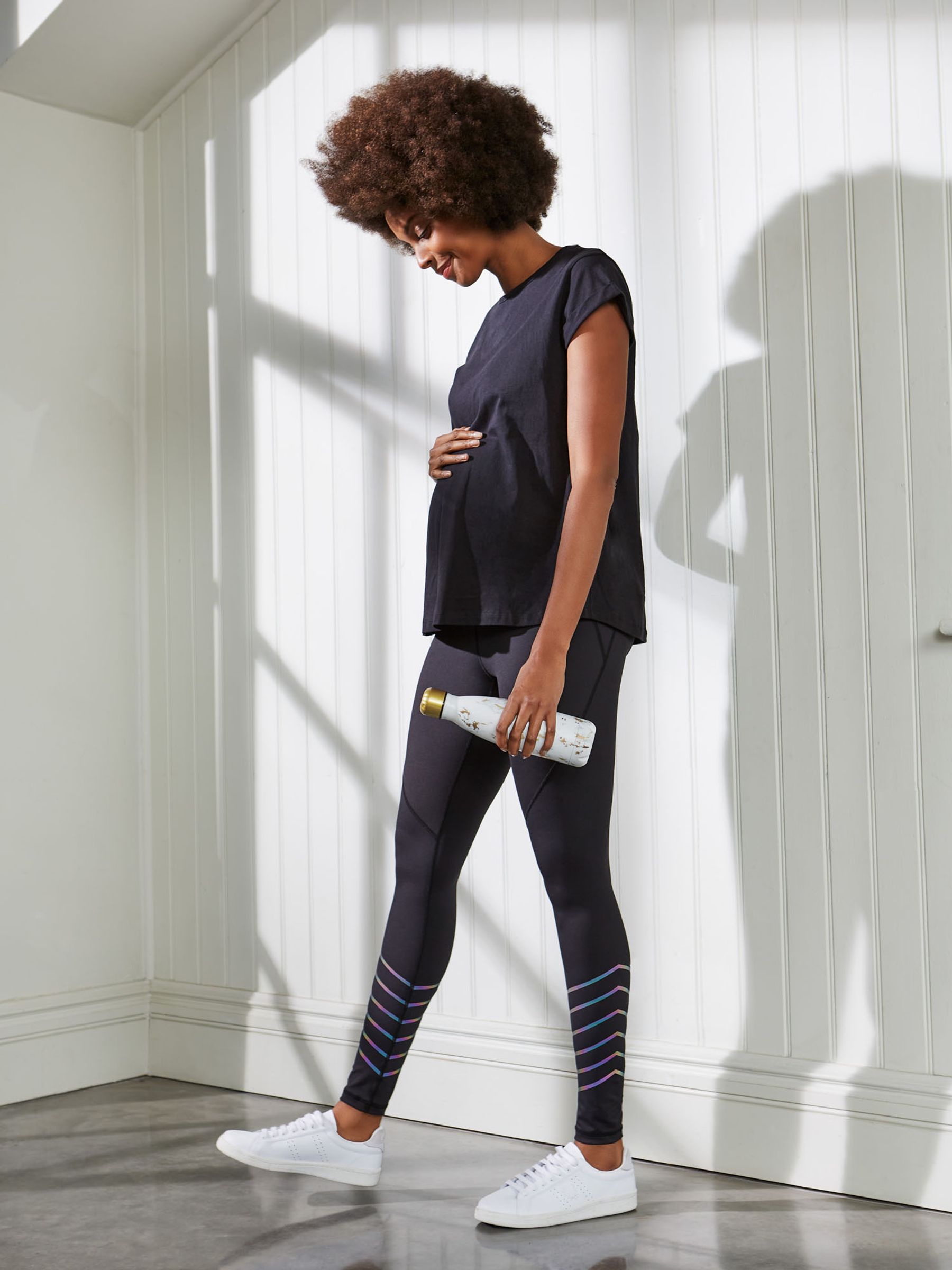 Black Boyfriend Cotton Maternity T-Shirt - Image 5 of 6