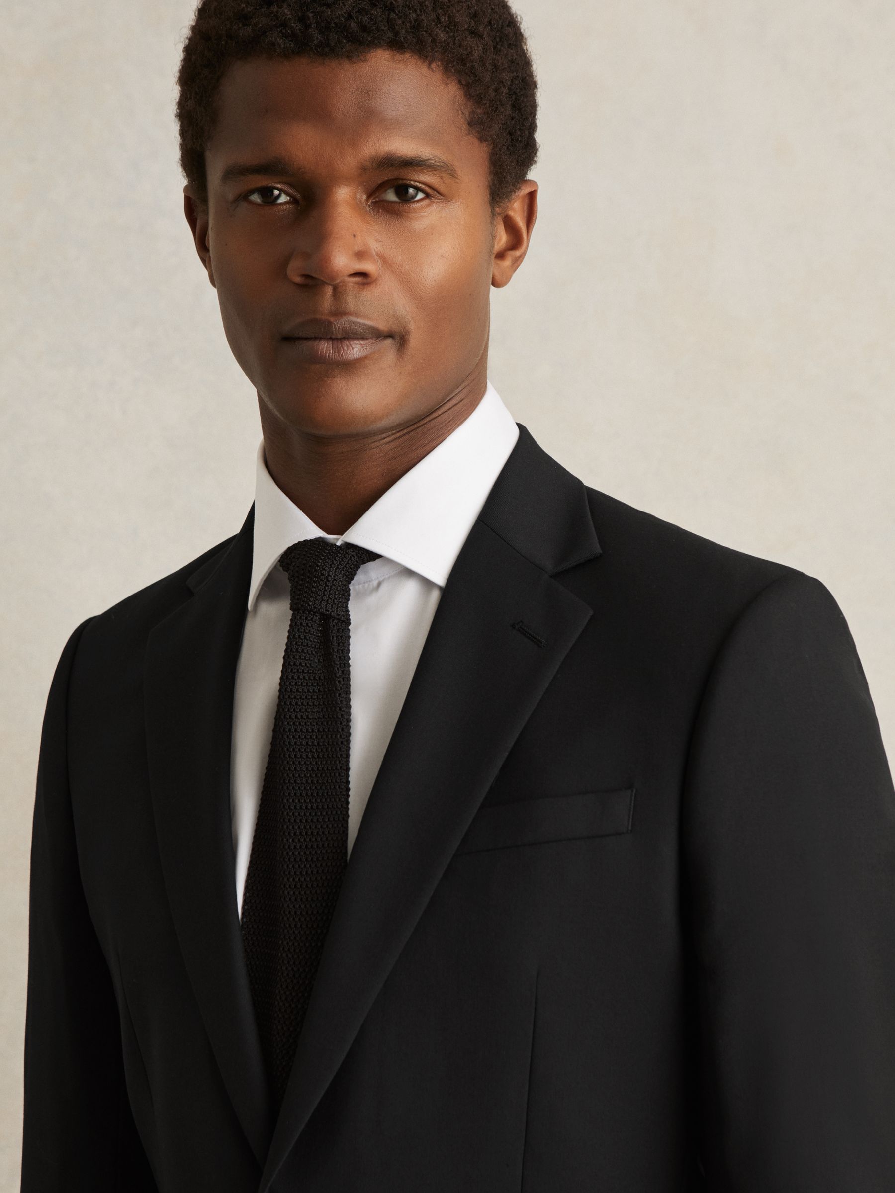 Wool-Blend Single-Breasted Suit Jacket Slim-Fit in Black - Image 4 of 7