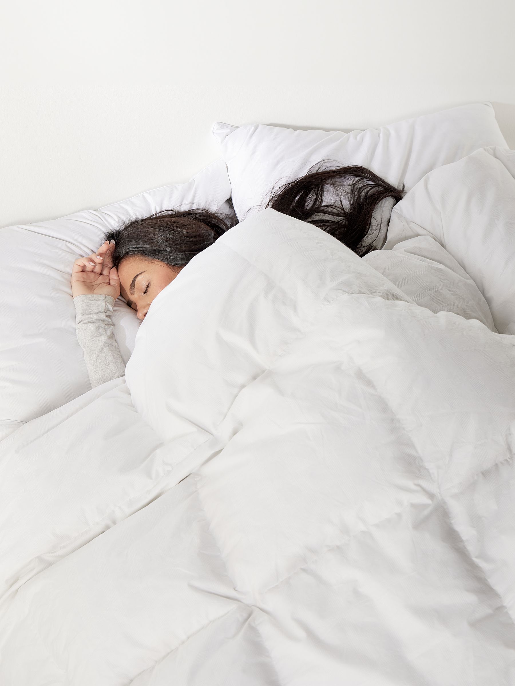 Snuggledown White Hungarian Goose Down 4.5 Tog Duvet - Image 1 of 8