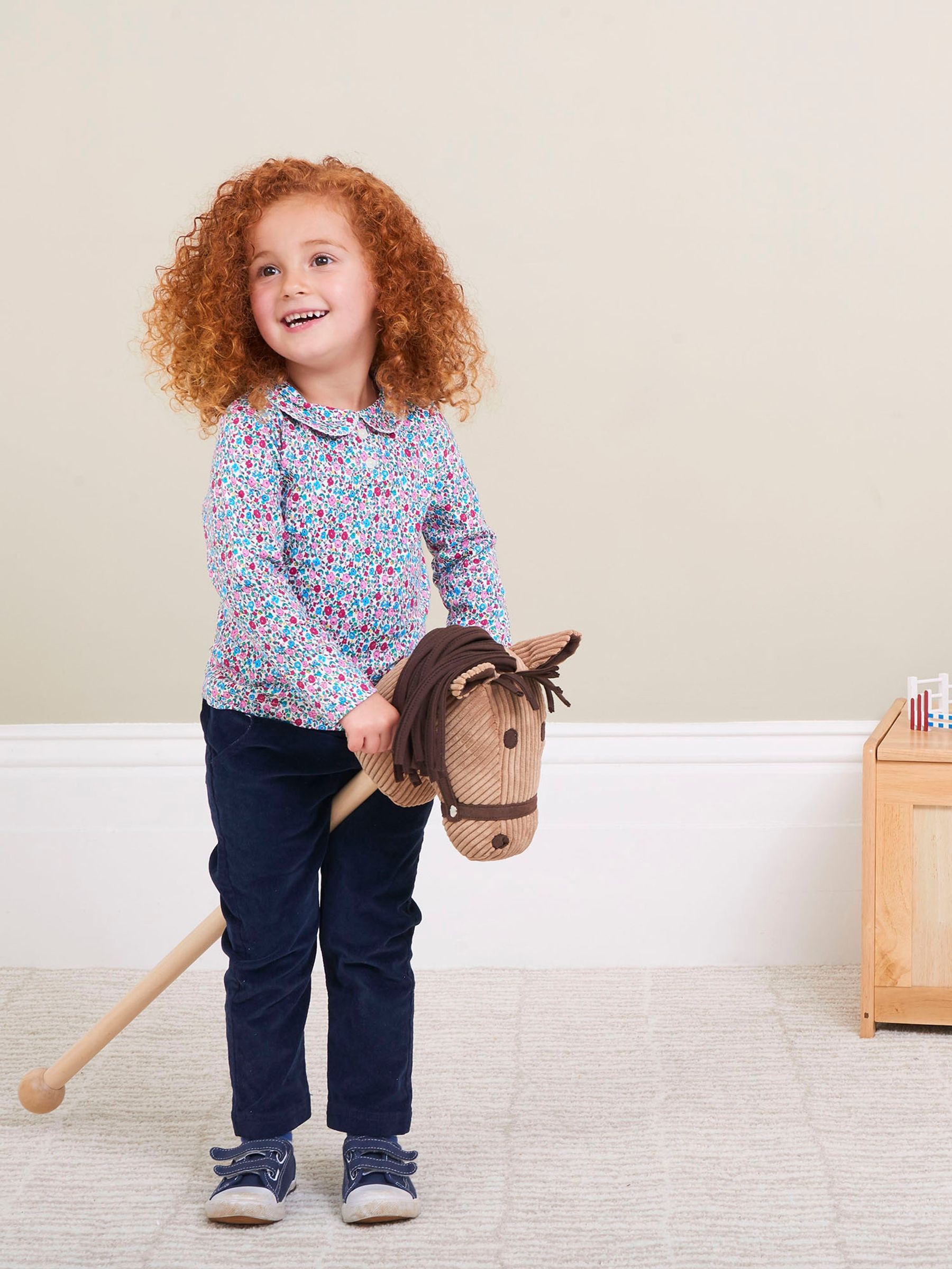 Traditional Hobby Horse - Image 1 of 3