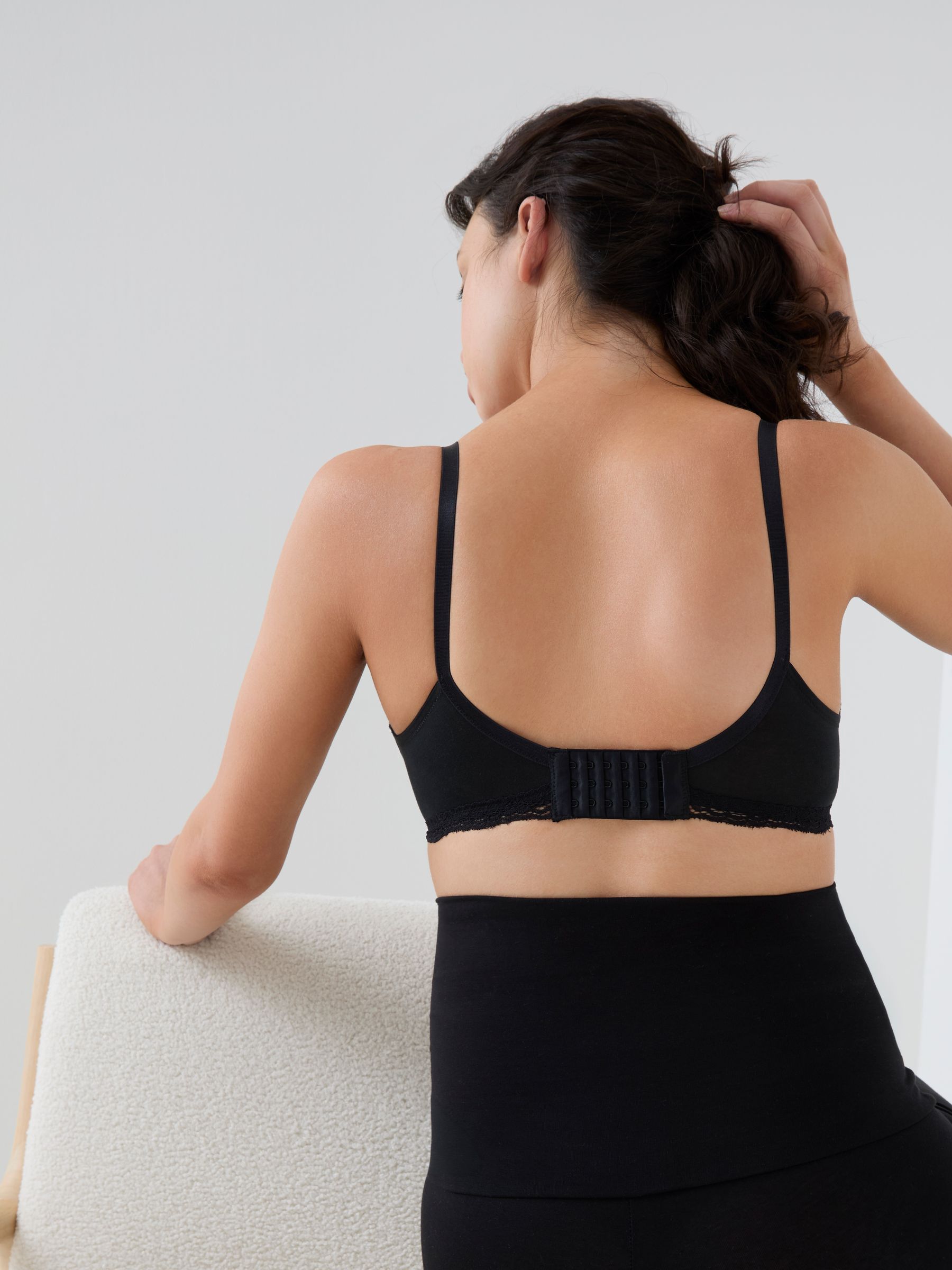 Black 2-Pack Maternity & Nursing Seamless Bras - Image 4 of 6