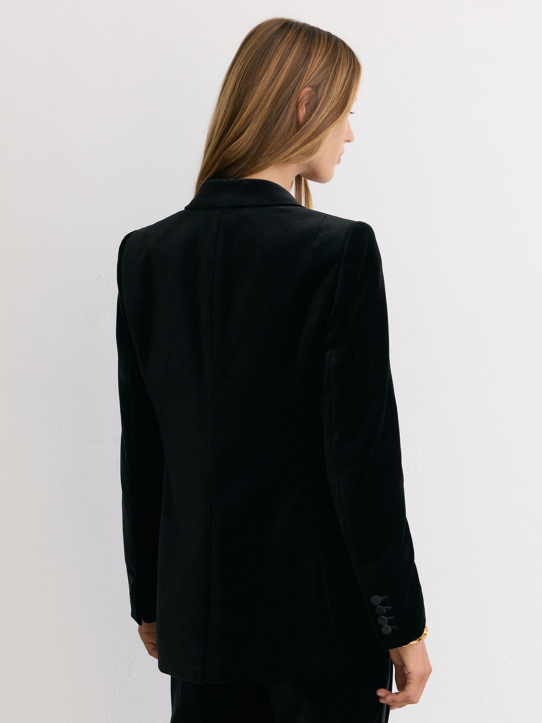 Blazer de smoking à double boutonnage en velours noir - Image 8 de 9