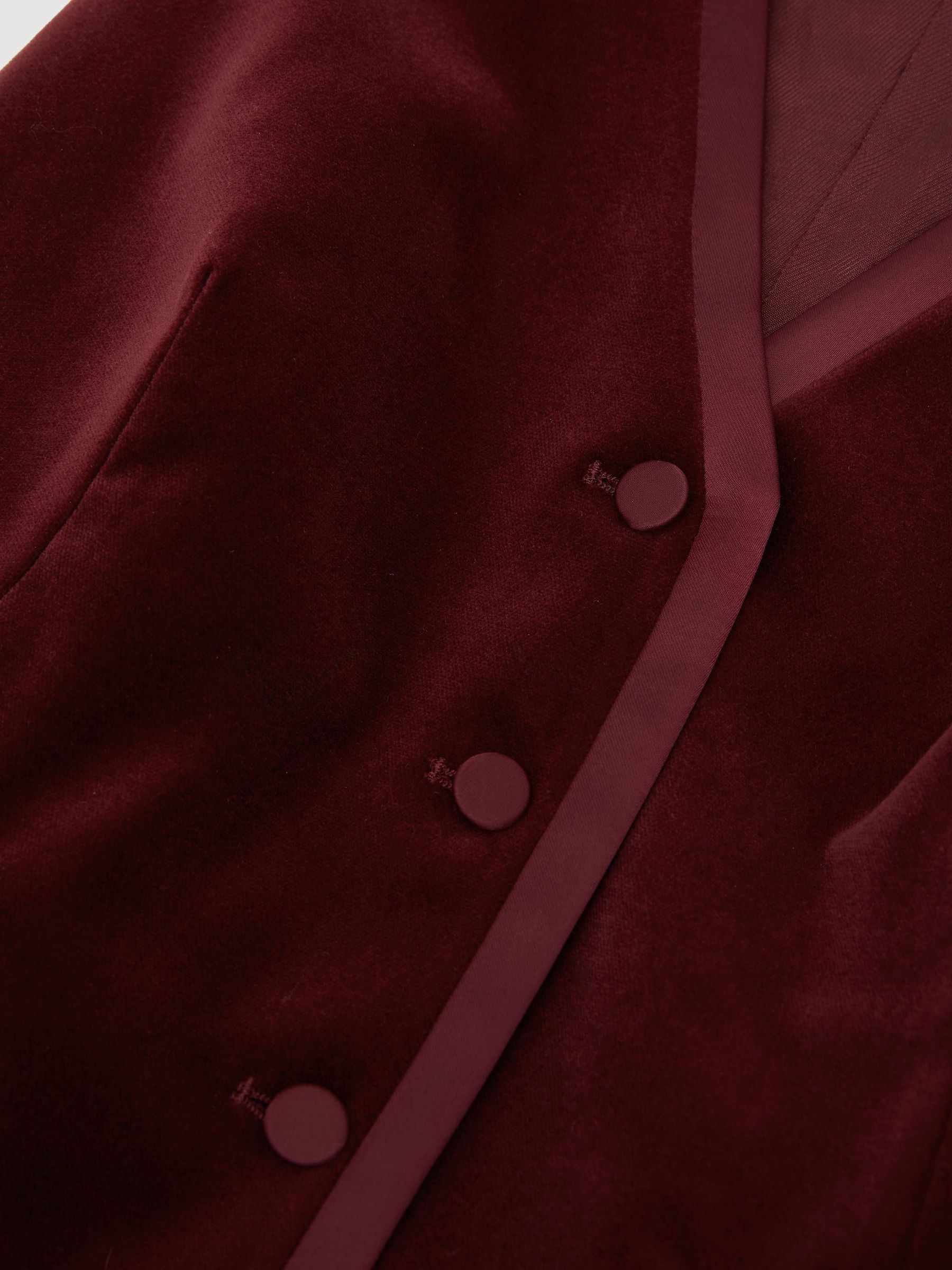 Velvet Satin-Trim Tailored Waistcoat in Dark Red - صورة 7 من 7
