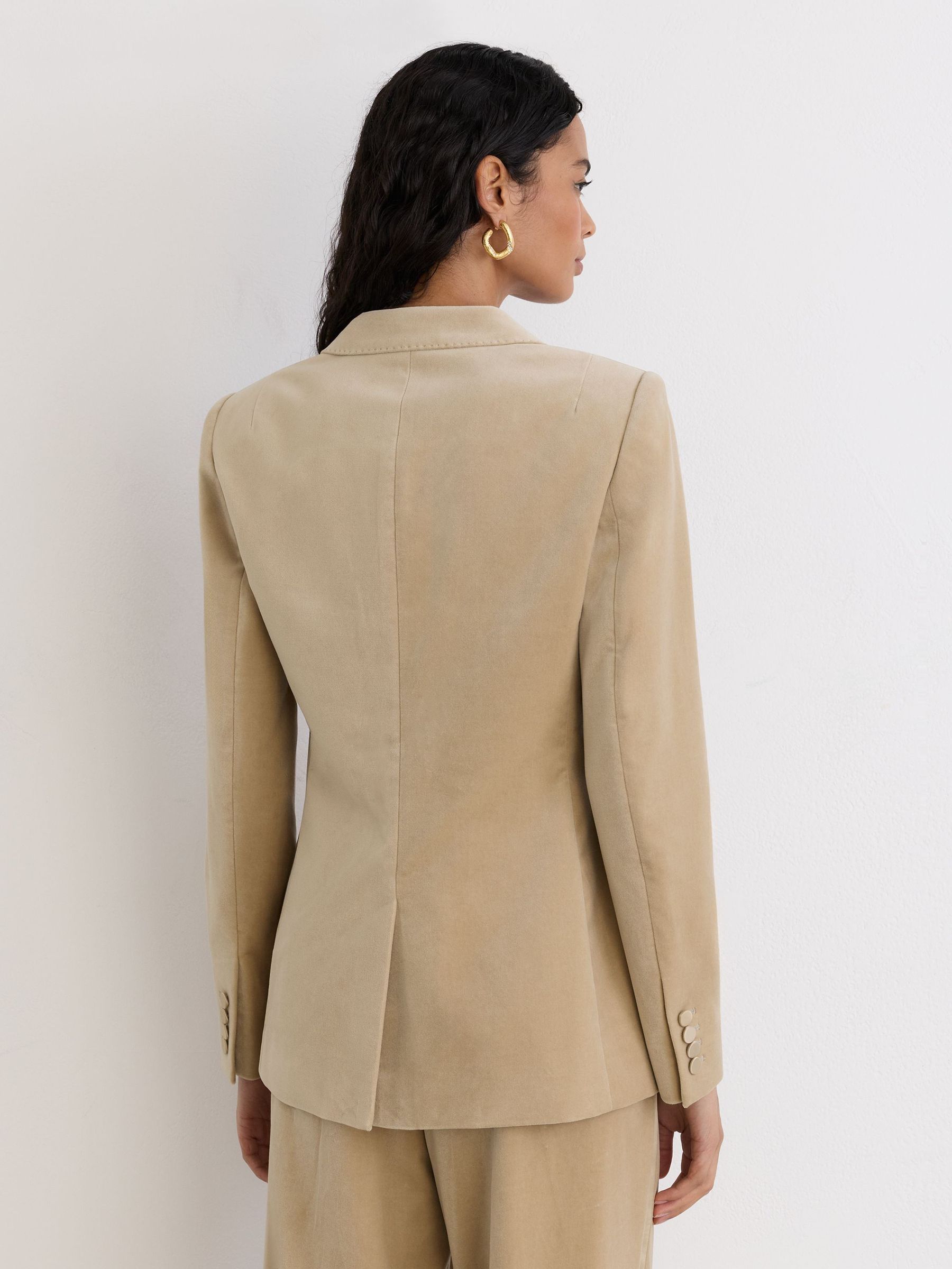 Velvet Single-Breasted Suit Blazer in Blonde Neutral - Image 7 of 8