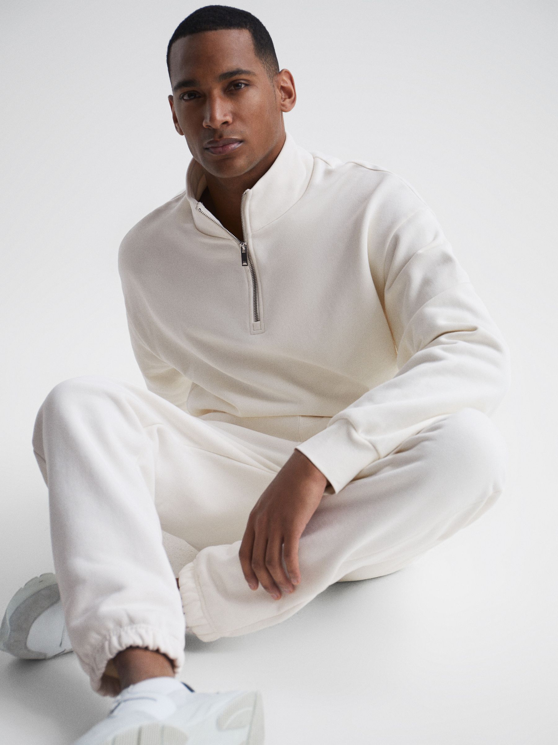 Pullover mit Stehkragen und kurzem Reißverschluss, Ecru - Bild 6 von 7