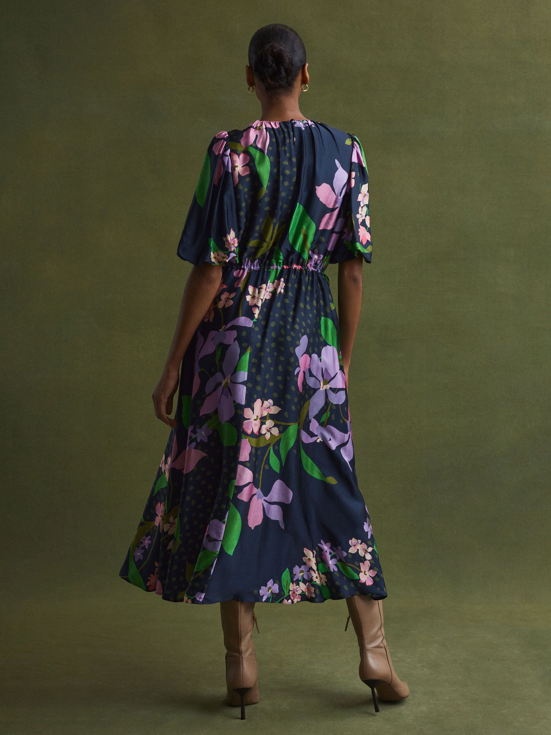 Florere Floral Puff Sleeve Midi Dress in Navy - Image 5 of 6