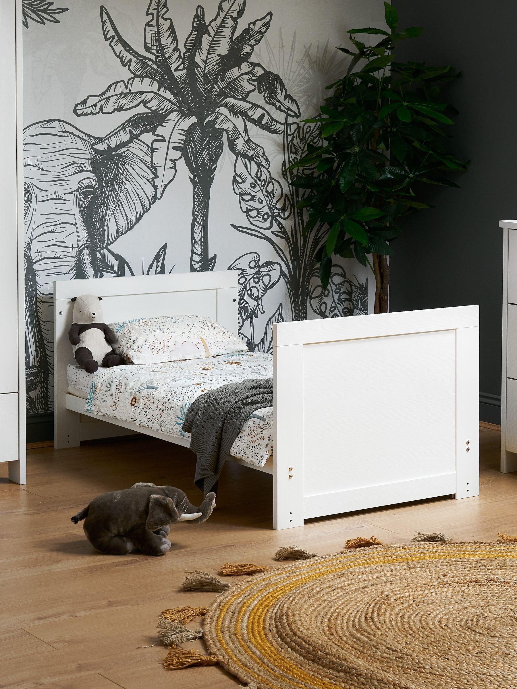 Obaby White Nika Cot Bed - Image 2 of 7