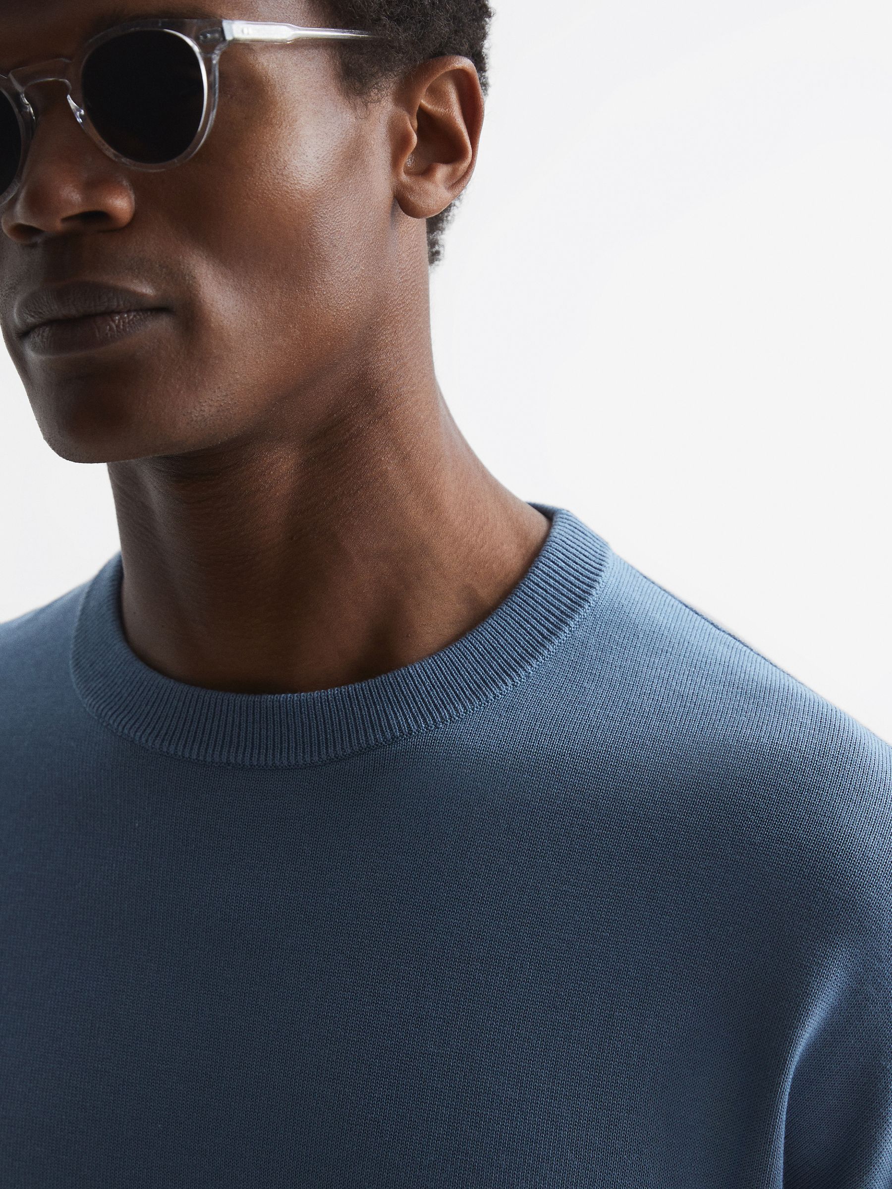 Drop Shoulder Crew Neck Jumper in Blue - Image 4 of 7