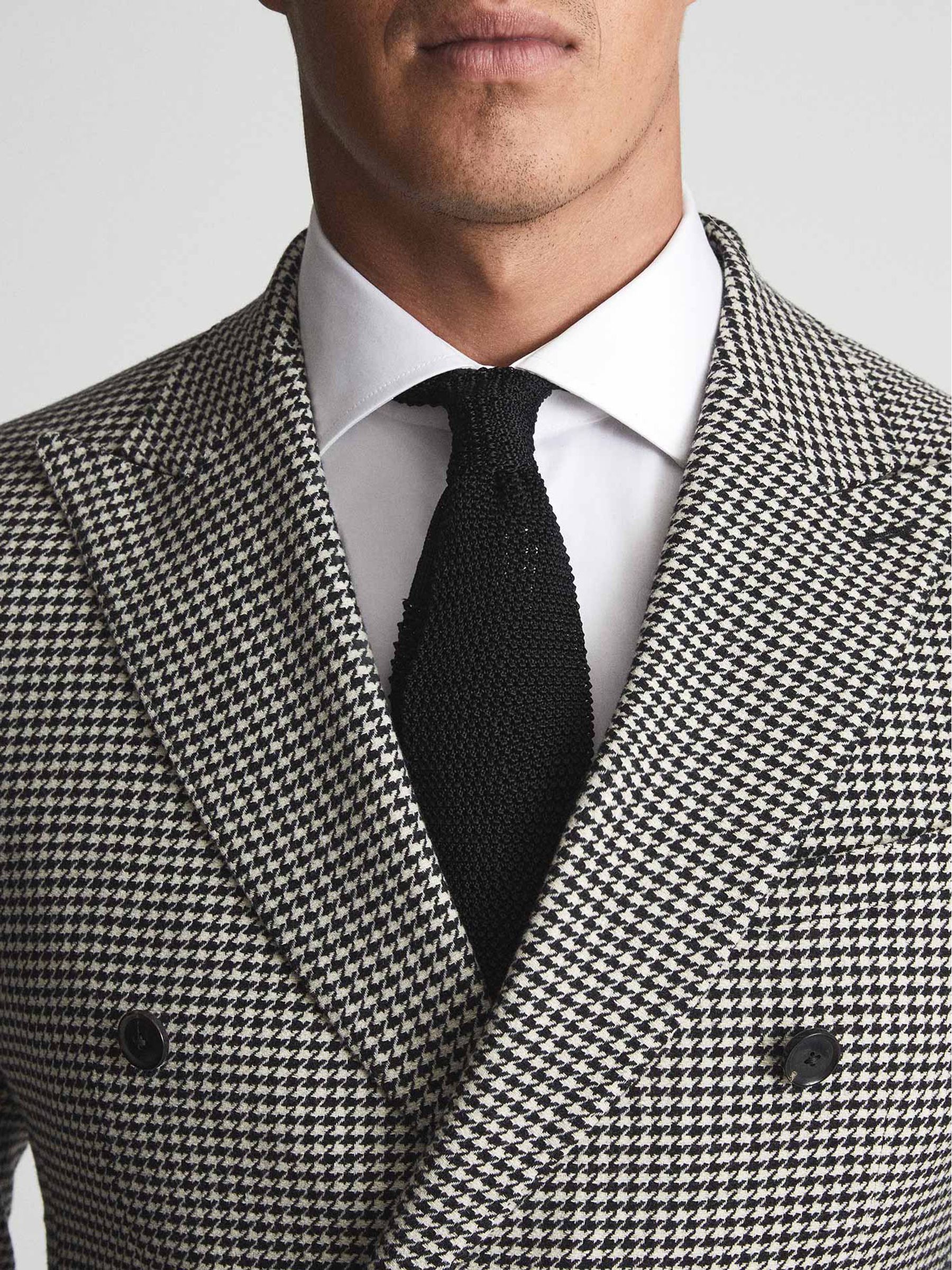 Knitted Silk Tie in Black - Image 3 of 4