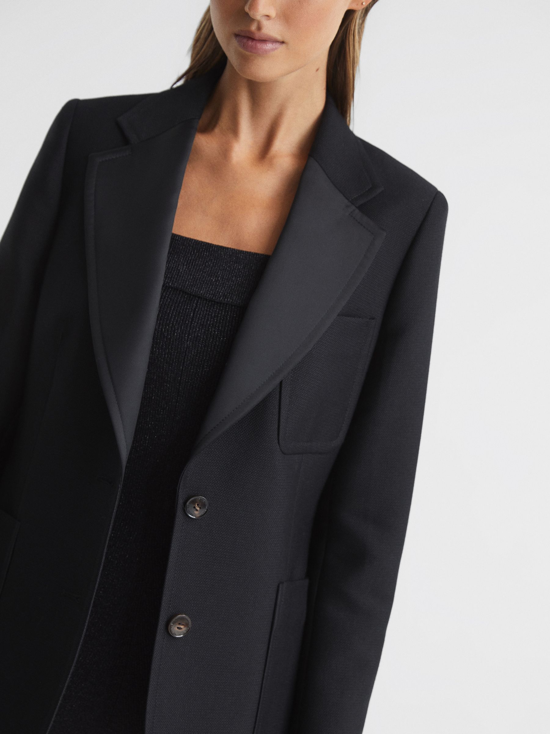 Single Breasted Tailored Blazer in Black - Image 4 of 6