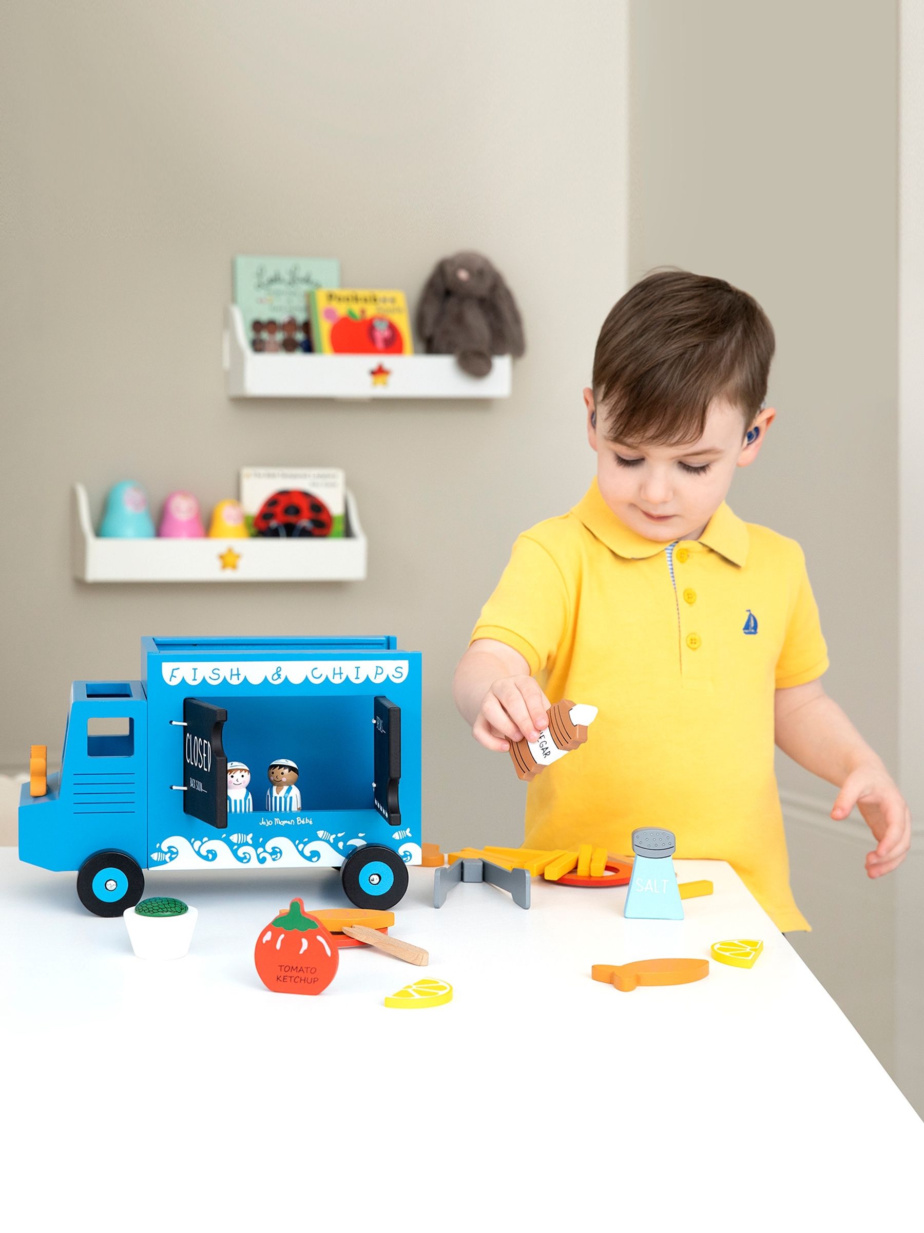 Wooden Fish & Chip Van in Blue - Image 3 of 7