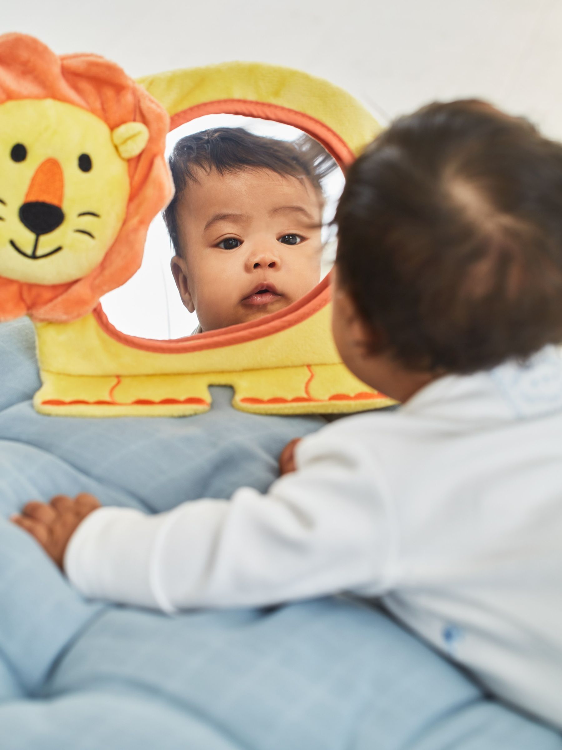 Lion Tummy Time Mirror in Yellow - Image 3 of 4