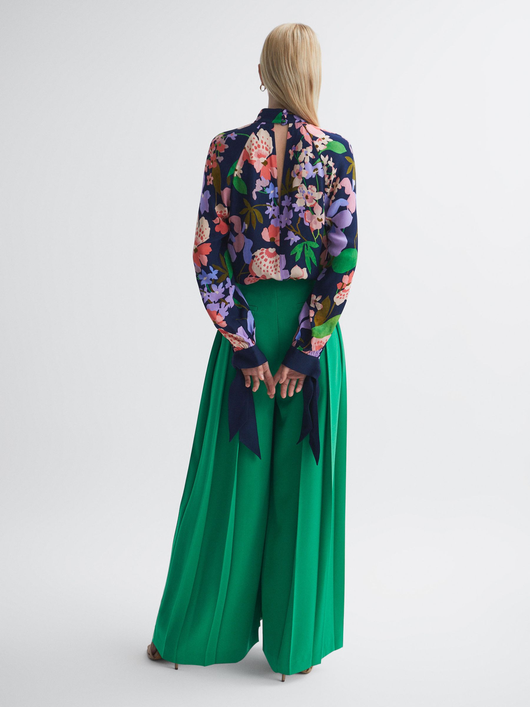 Florere Floral Long Sleeve Blouse in Navy - Image 4 of 5