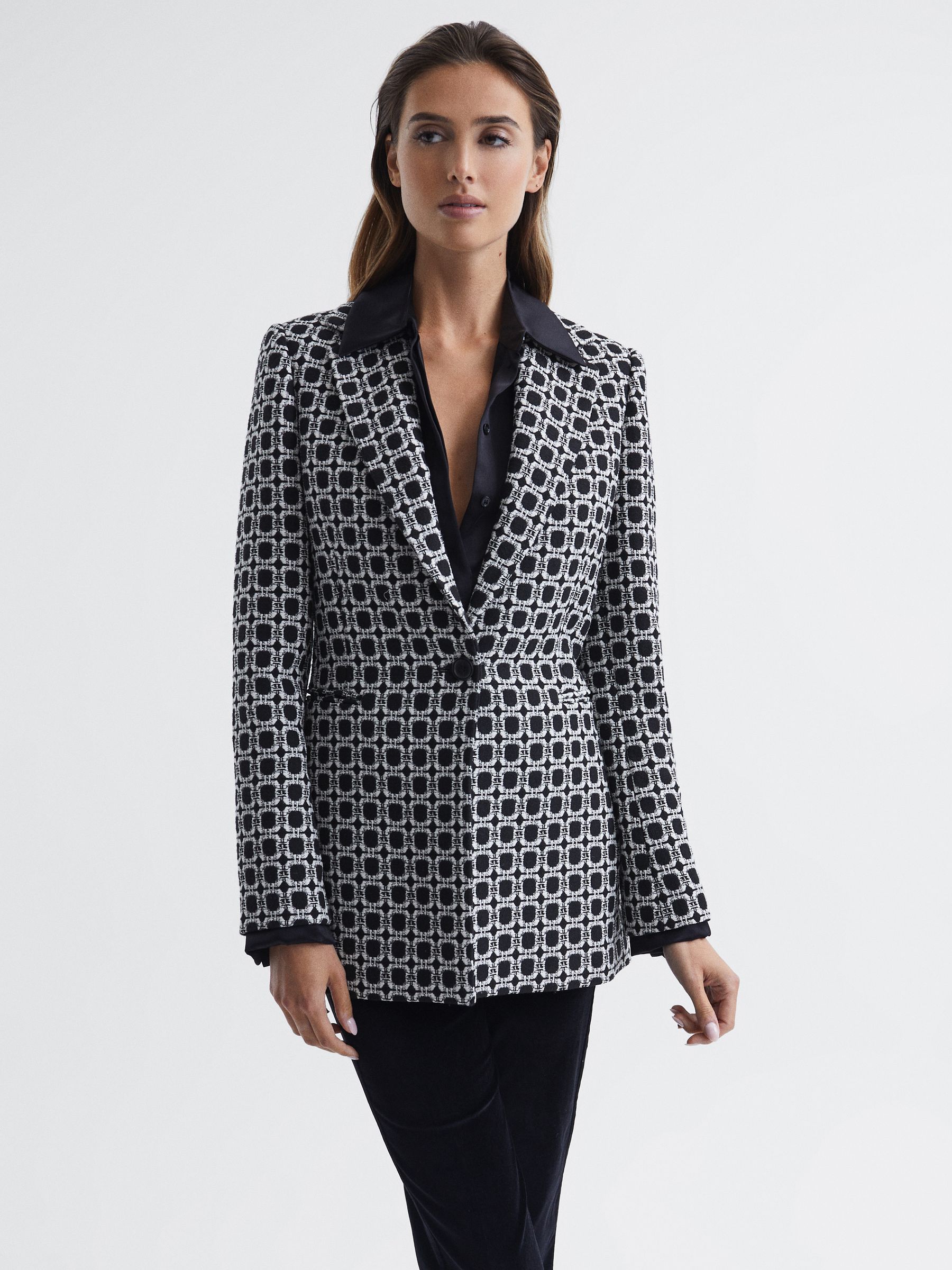 Single Breasted Jacquard Blazer in Black/White - Image 6 of 7