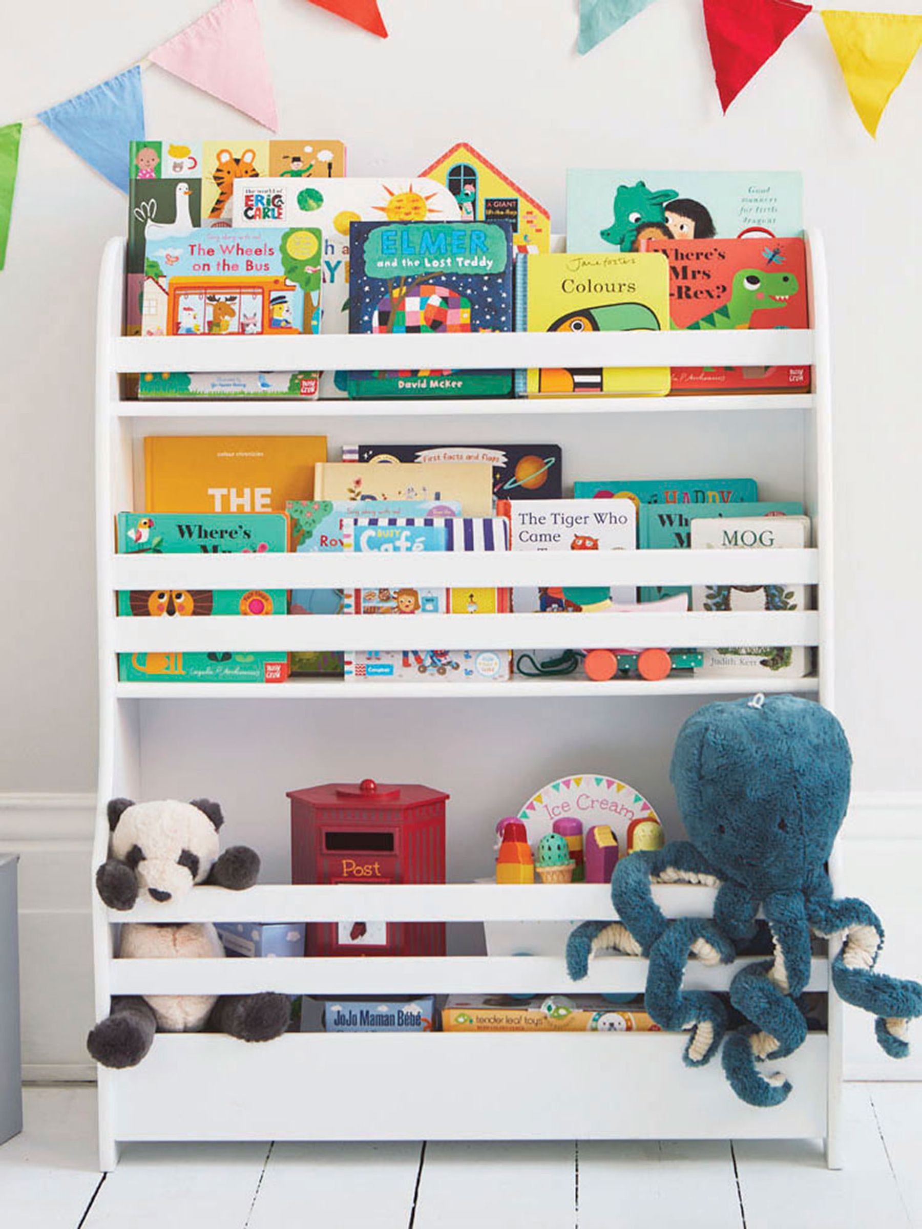 Bookcase in White - Image 3 of 3
