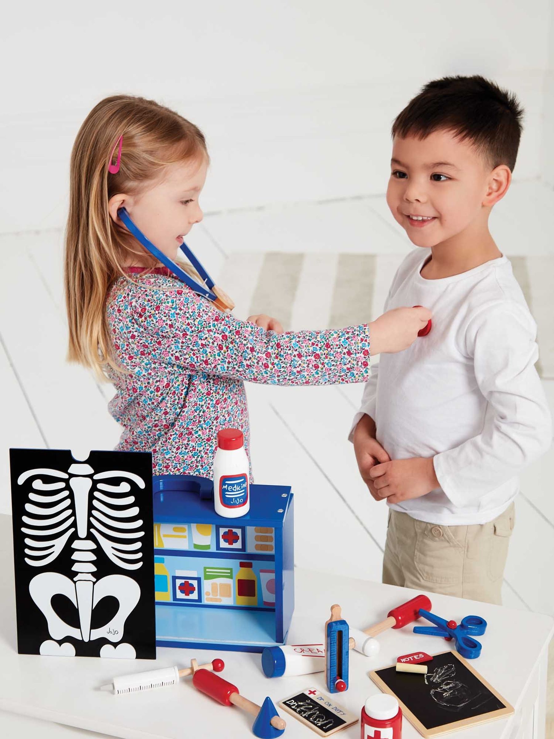 Doctor's Playset in Blue - Image 3 of 5