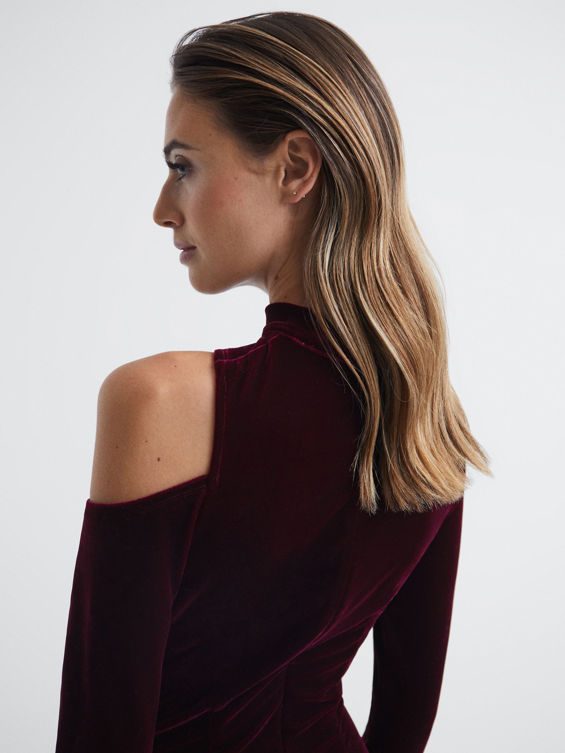Petite Velvet Cut-Out Shoulder Dress in Burgundy - Image 6 of 7