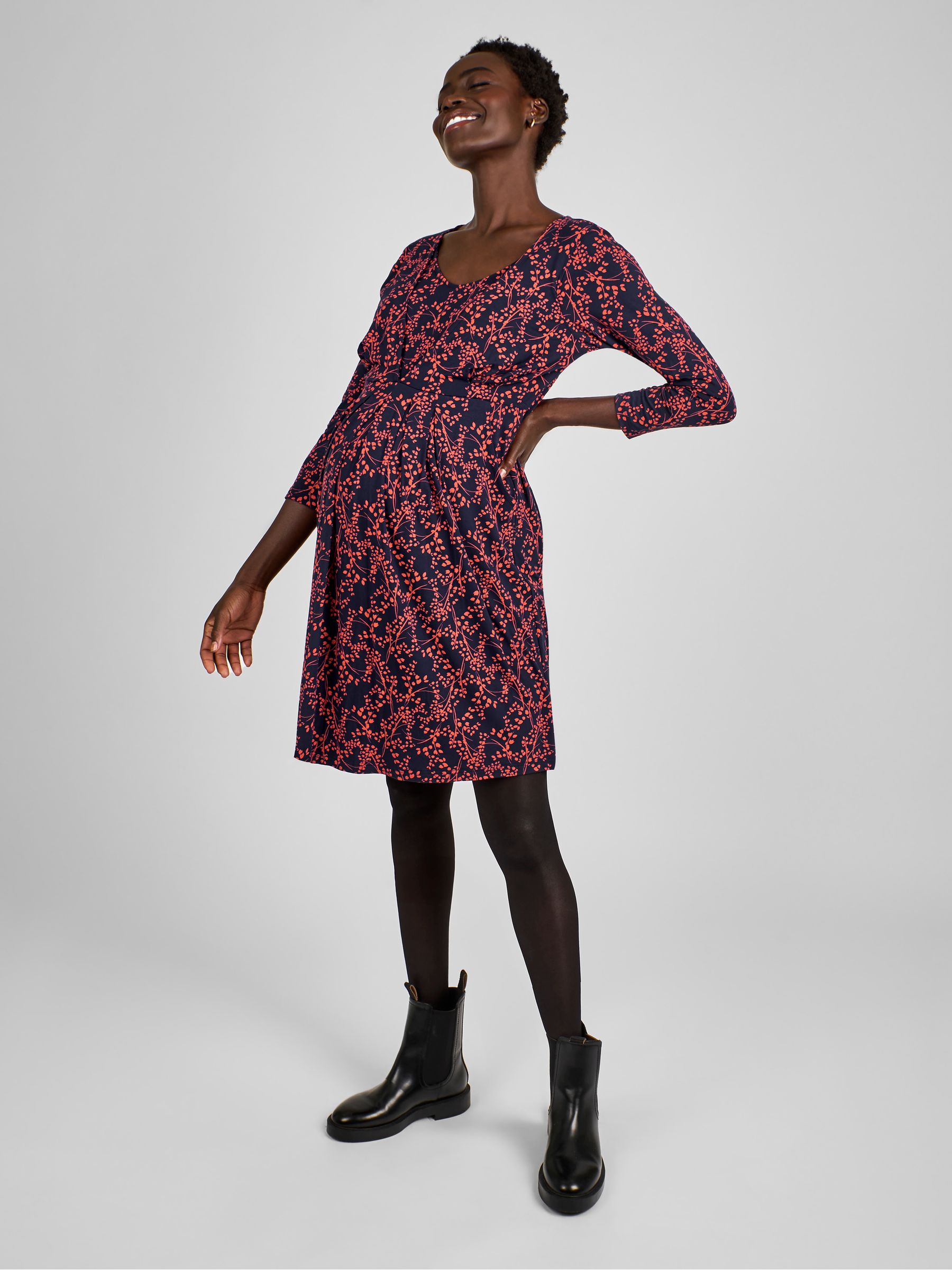 Navy Blue Print Jersey Pleated Maternity & Nursing Dress - Image 3 of 4