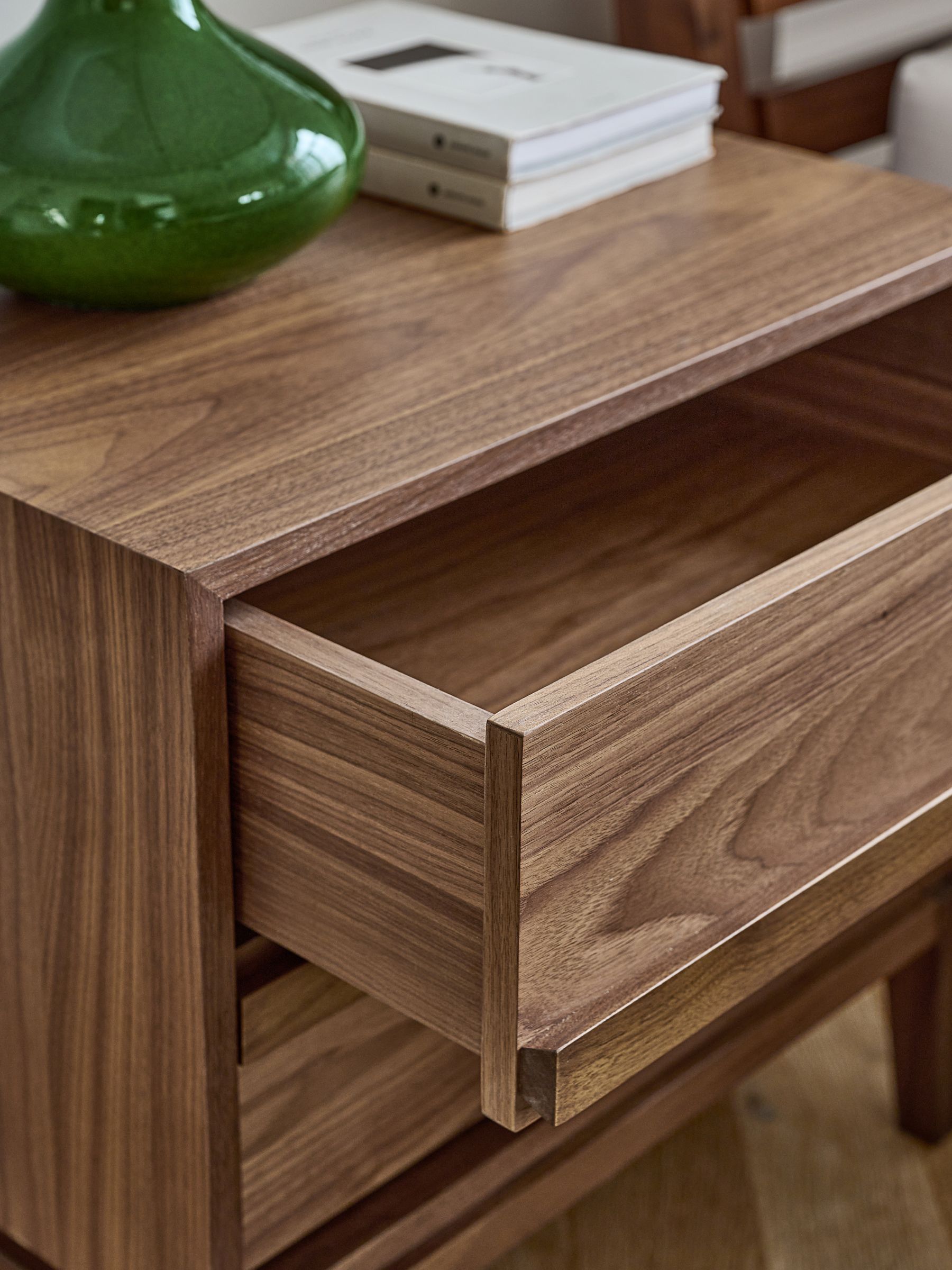 Jasper Conran London Brown 2 Drawer Belgrave Walnut 2 Drawer Bedside - Image 3 of 8