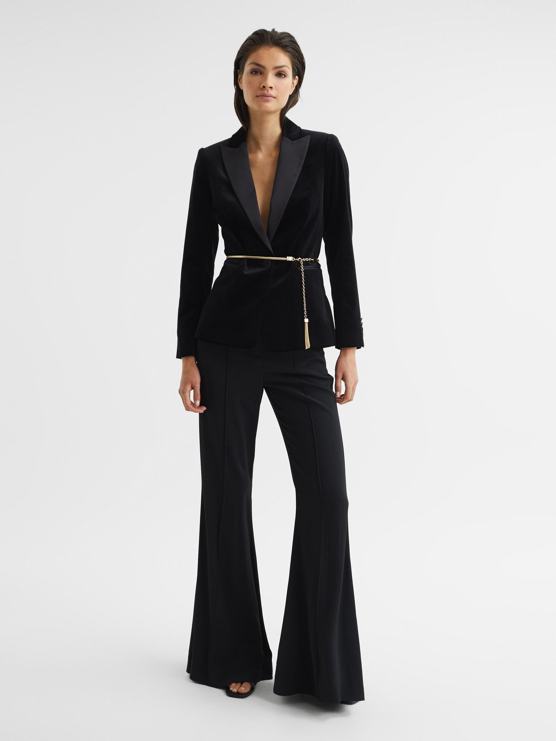 Tubular Snake Chain Gold Belt in Gold - Image 3 of 7