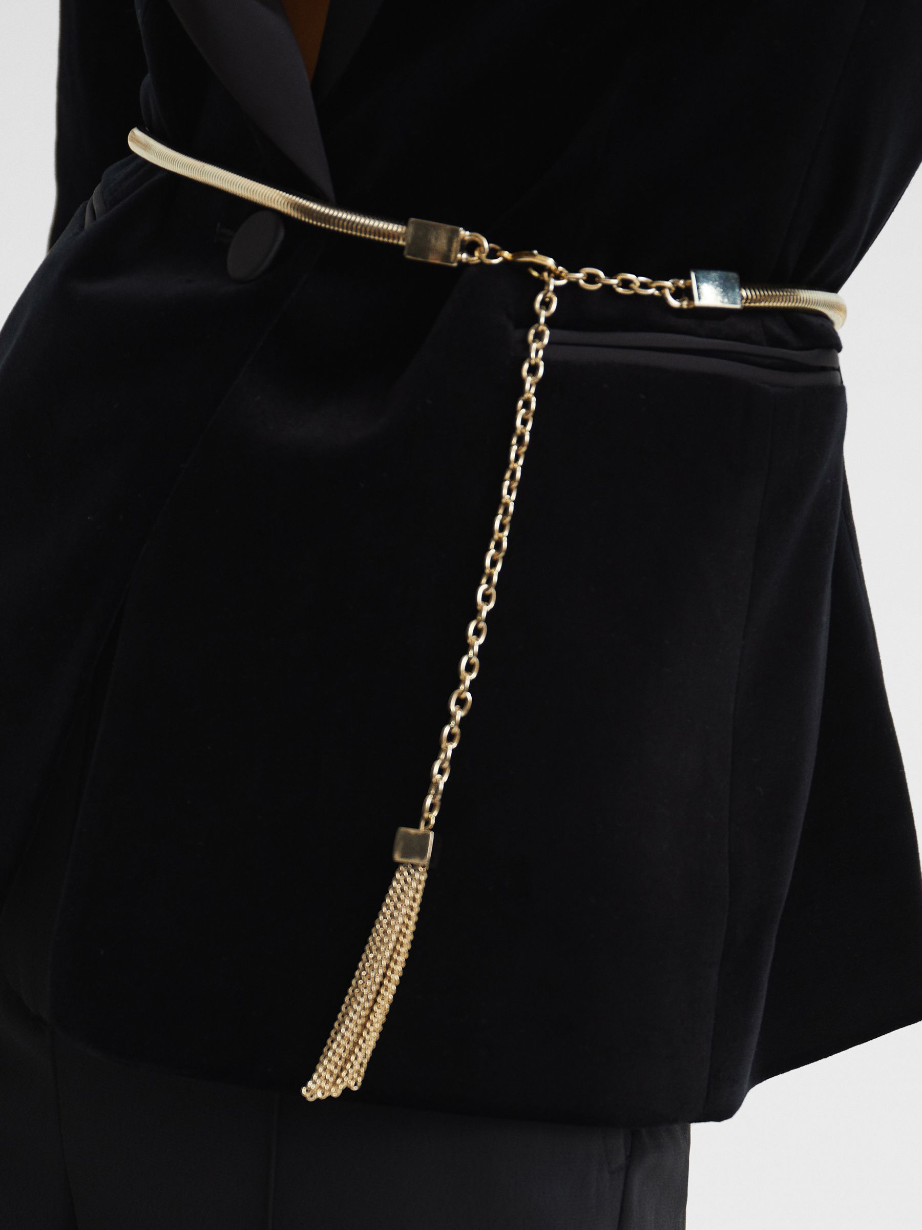 Tubular Snake Chain Gold Belt in Gold - Image 4 of 7