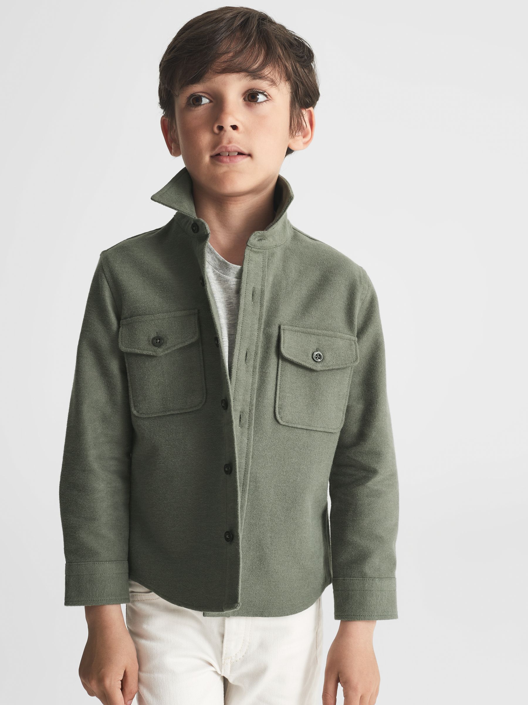 Senior Twin Pocket Overshirt in Green - Image 6 of 8