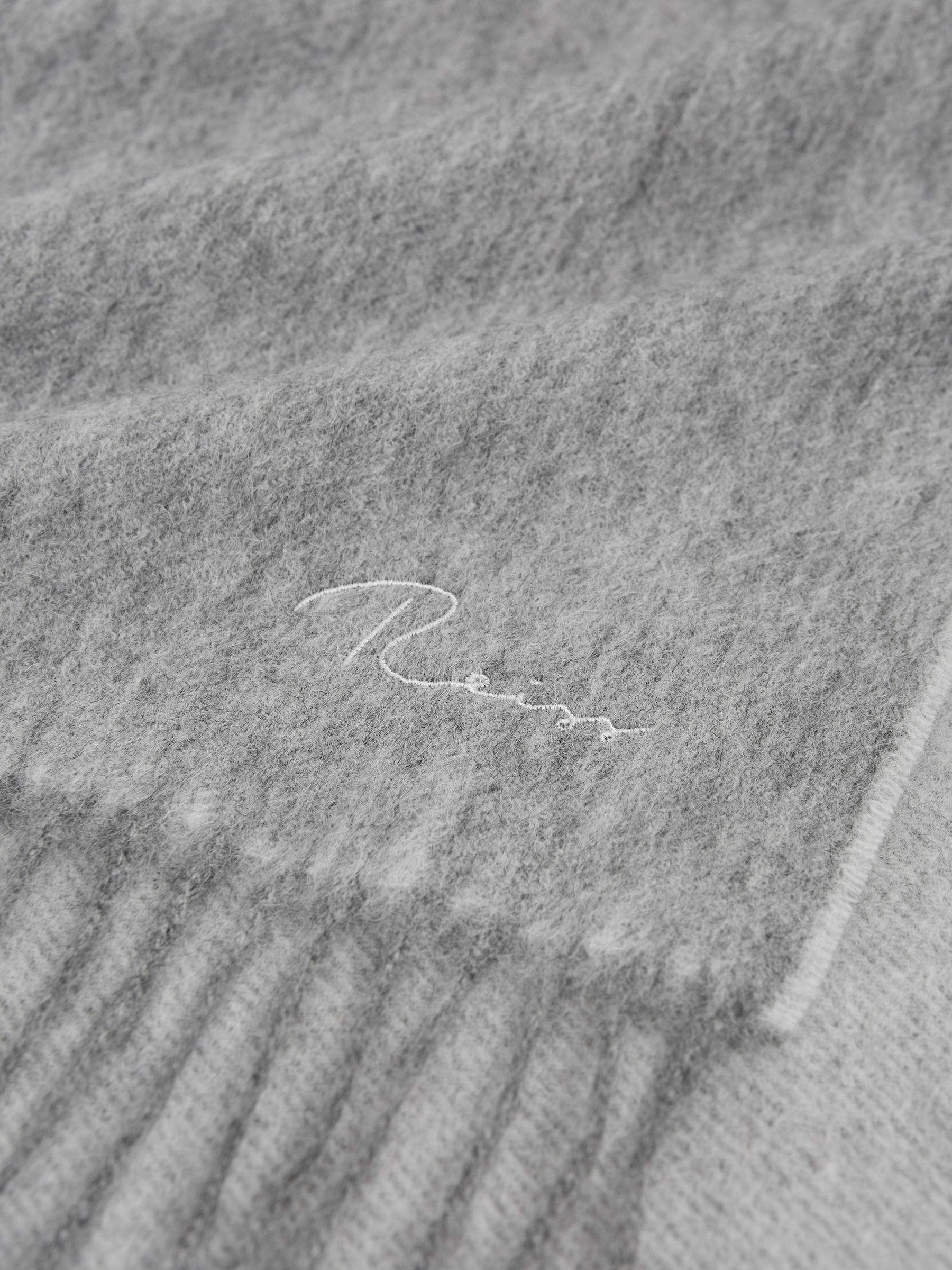 Wool-Cashmere Scarf in Soft Grey - image 4