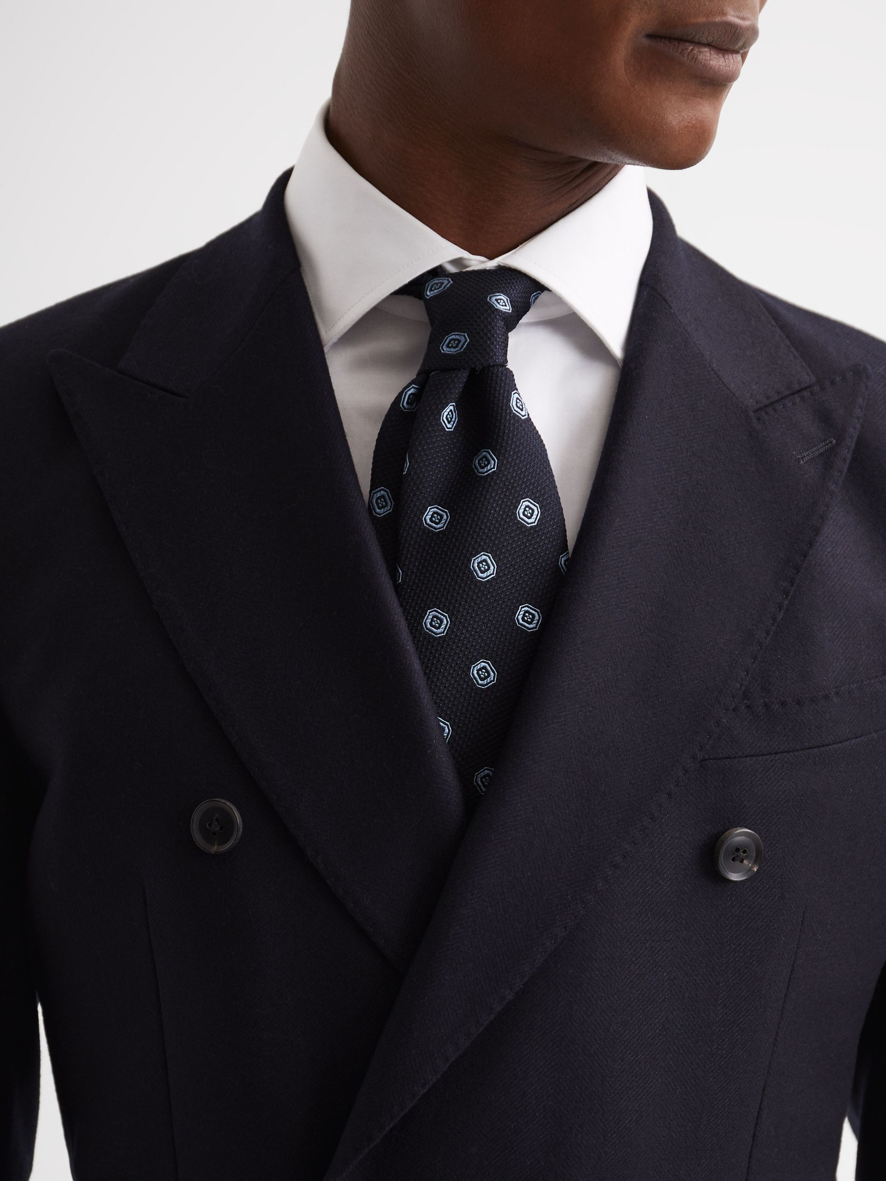 Medallion Jacquard Print Silk Tie in Navy - Image 4 of 6