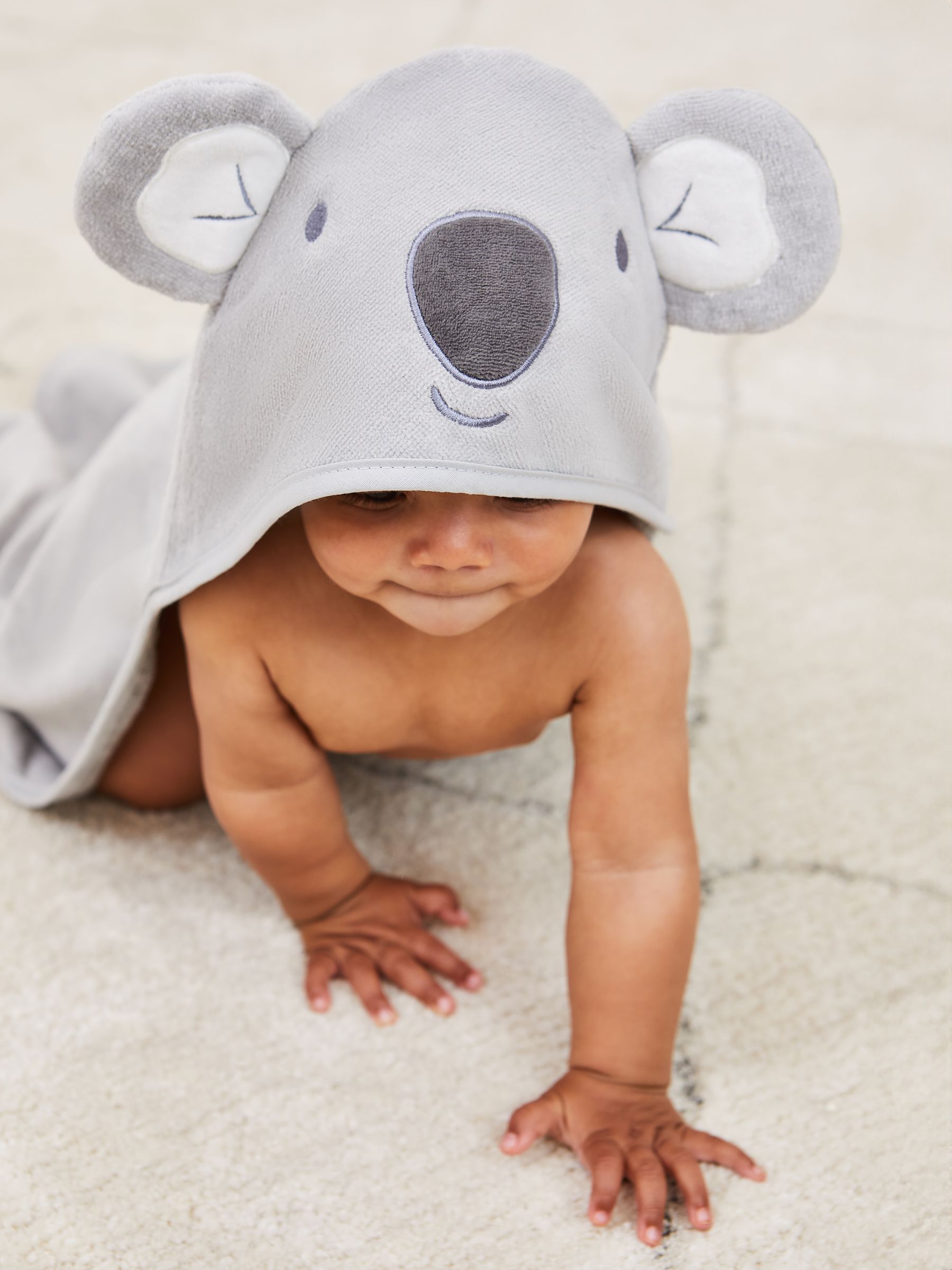 Koala Character Hooded Towel - Image 3 of 5