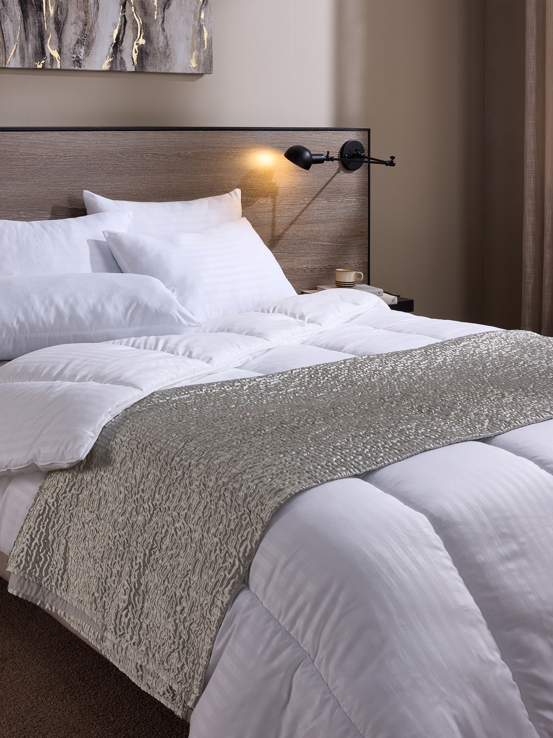 Snuggledown White Luxurious Hotel 10.5 Tog Duvet - Image 1 of 9