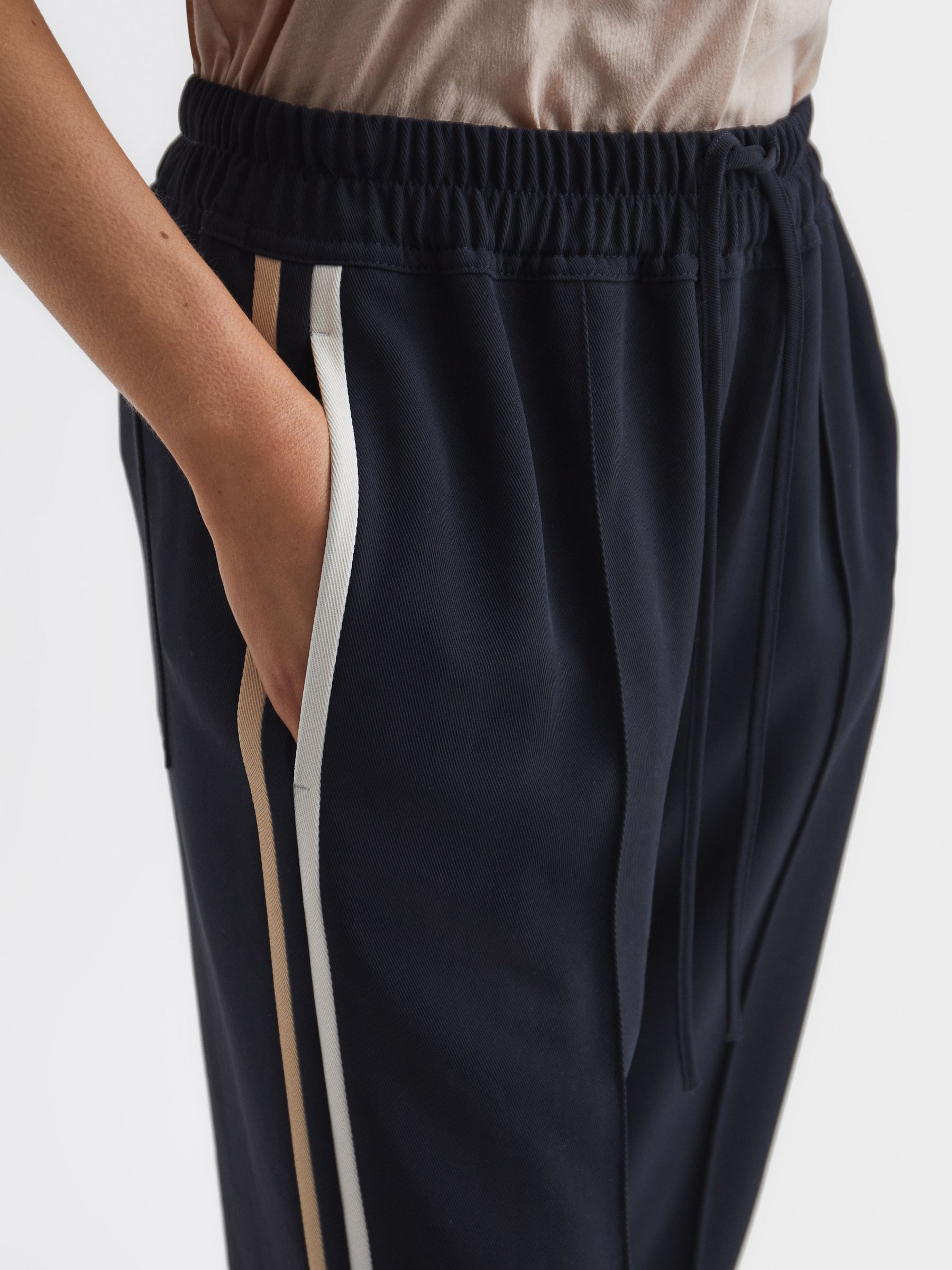 Wide Leg Pull On Trousers in Navy - Image 4 of 7