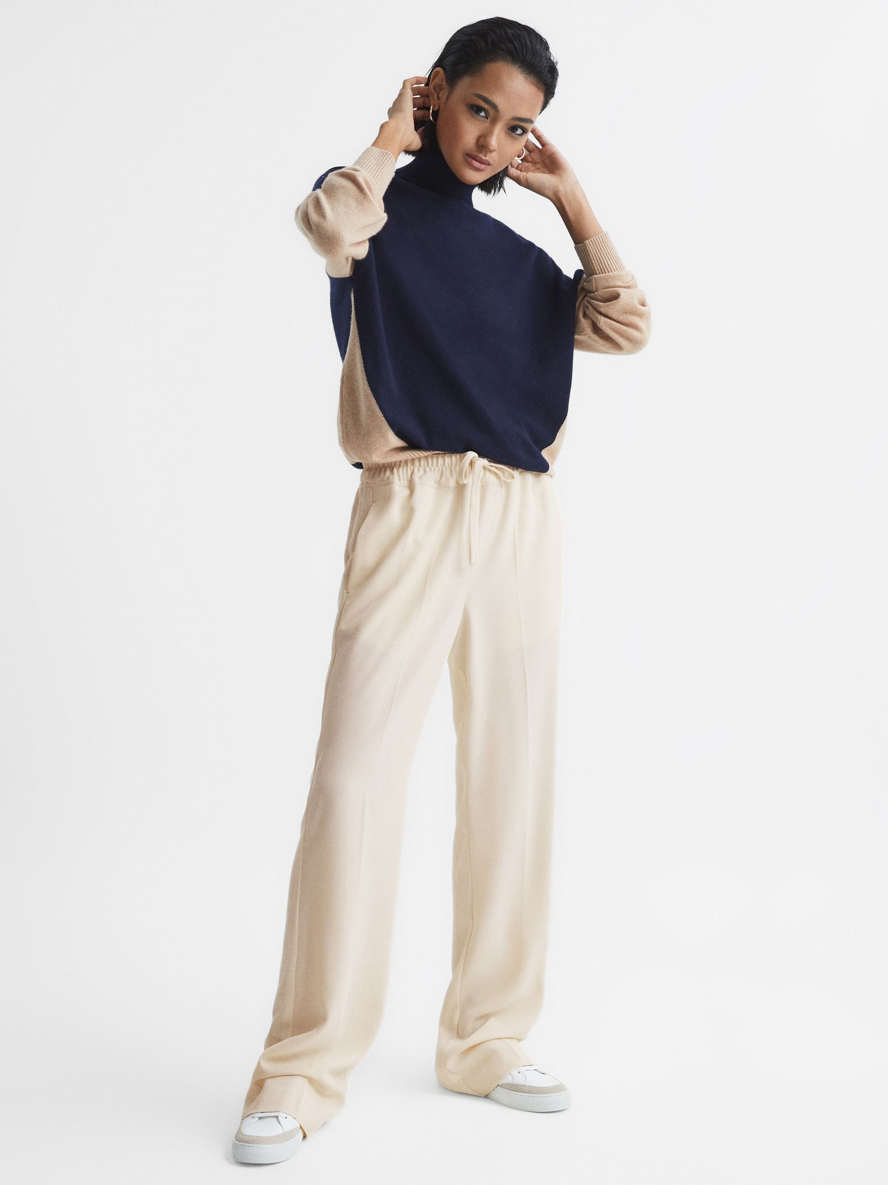 Wide Leg Pull On Trousers in Cream - Image 6 of 6