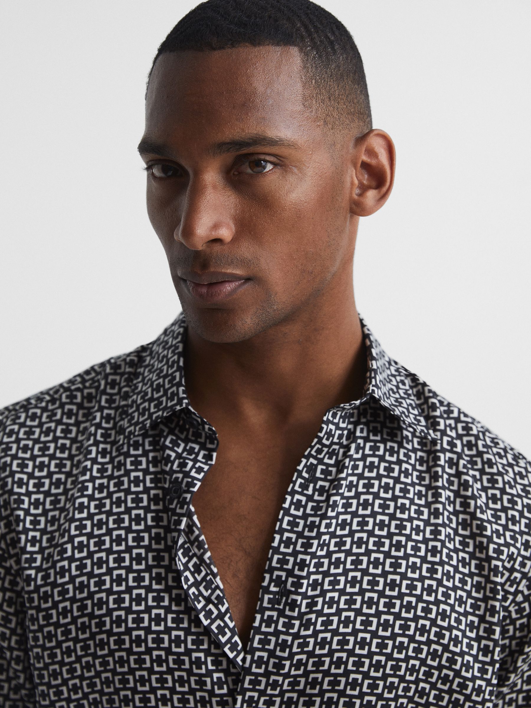 Geo Print Shirt in Black - Image 4 of 7