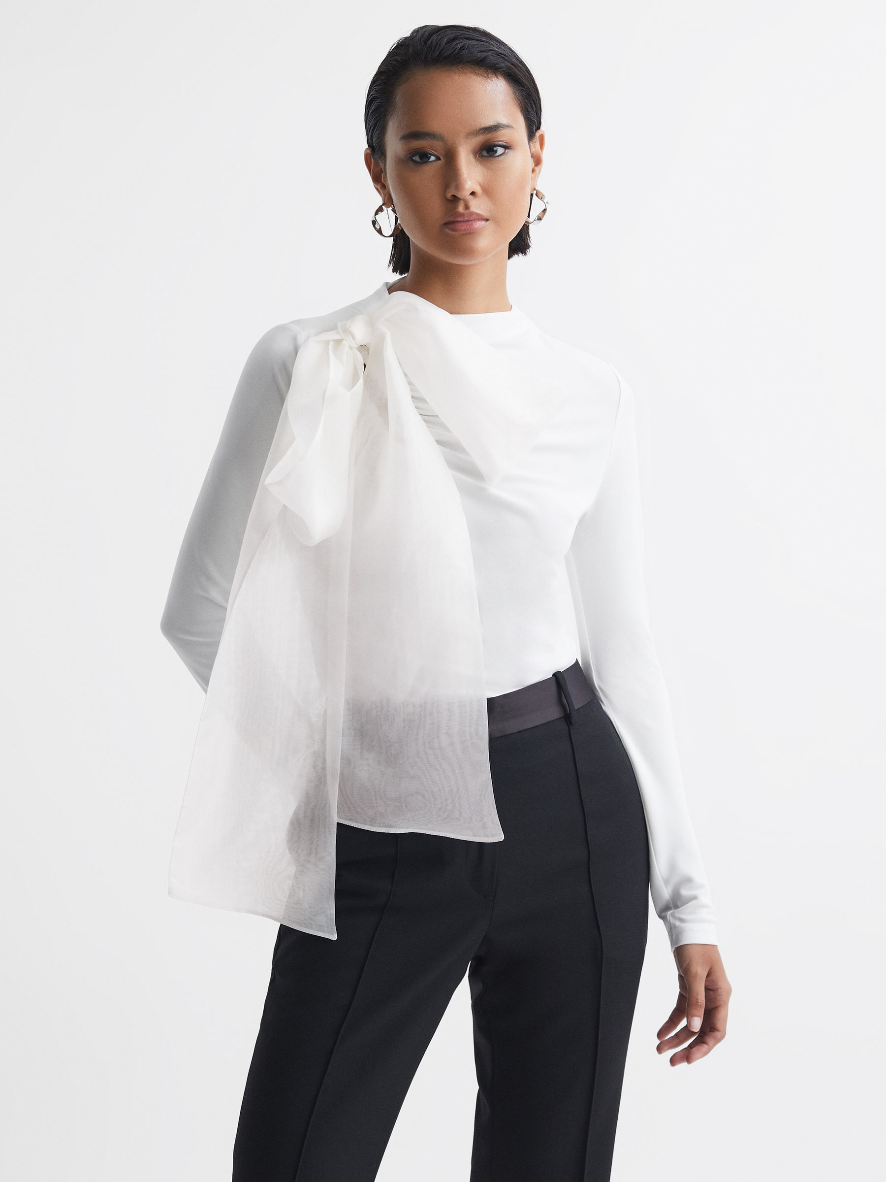 Long Sleeve Bow T-Shirt in White - Image 5 of 6