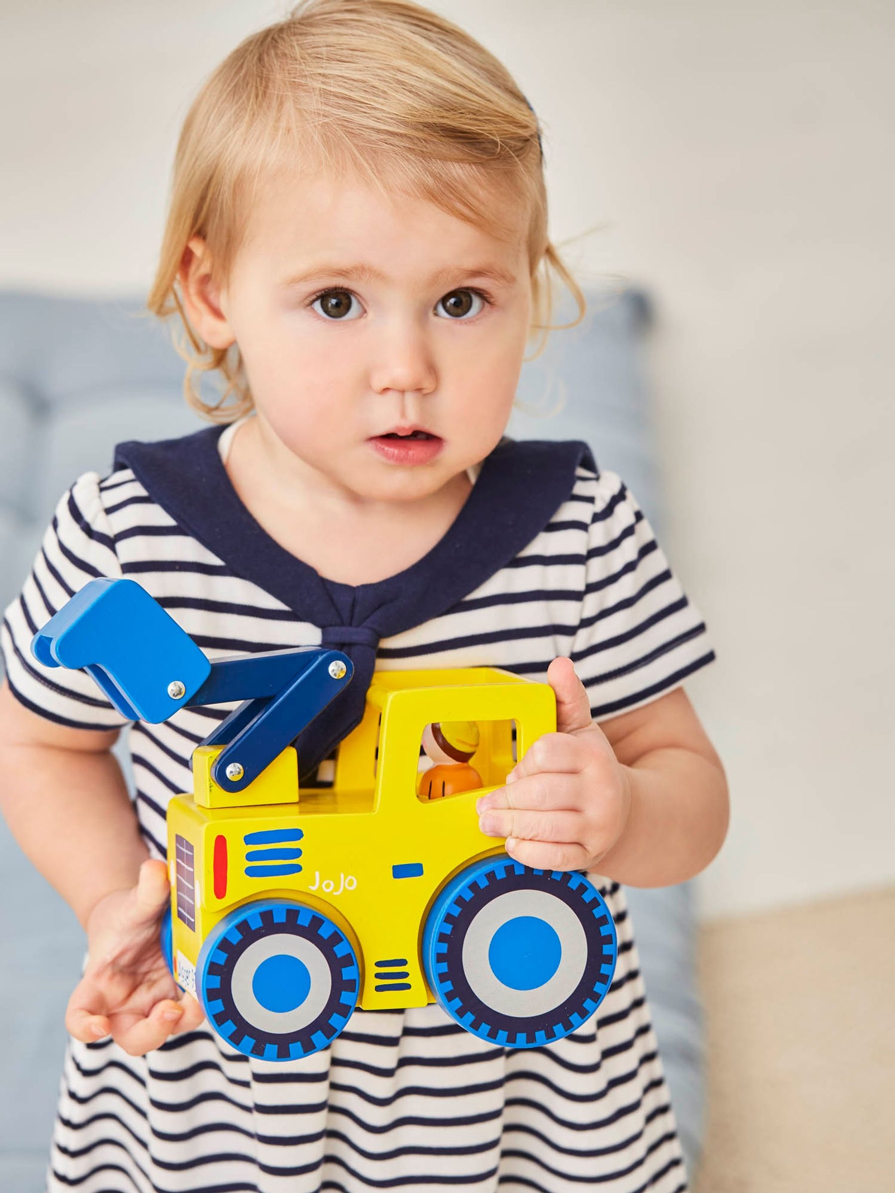 Wooden Digger Toy in Yellow - Image 5 of 9