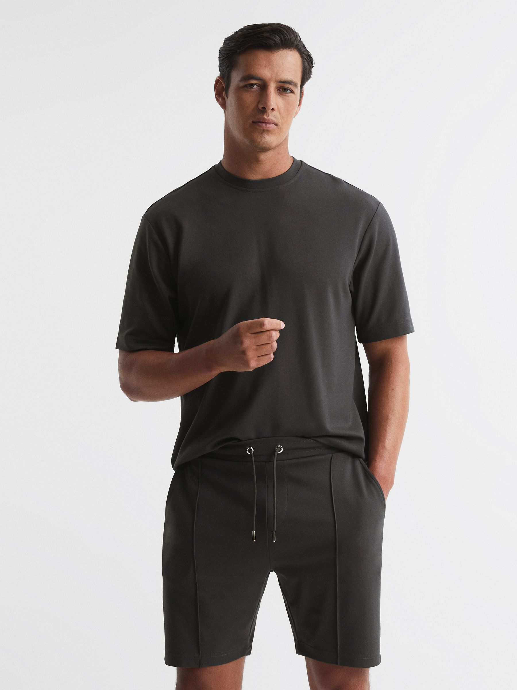 Drawstring Pintuck Shorts in Smoke - Image 3 of 5