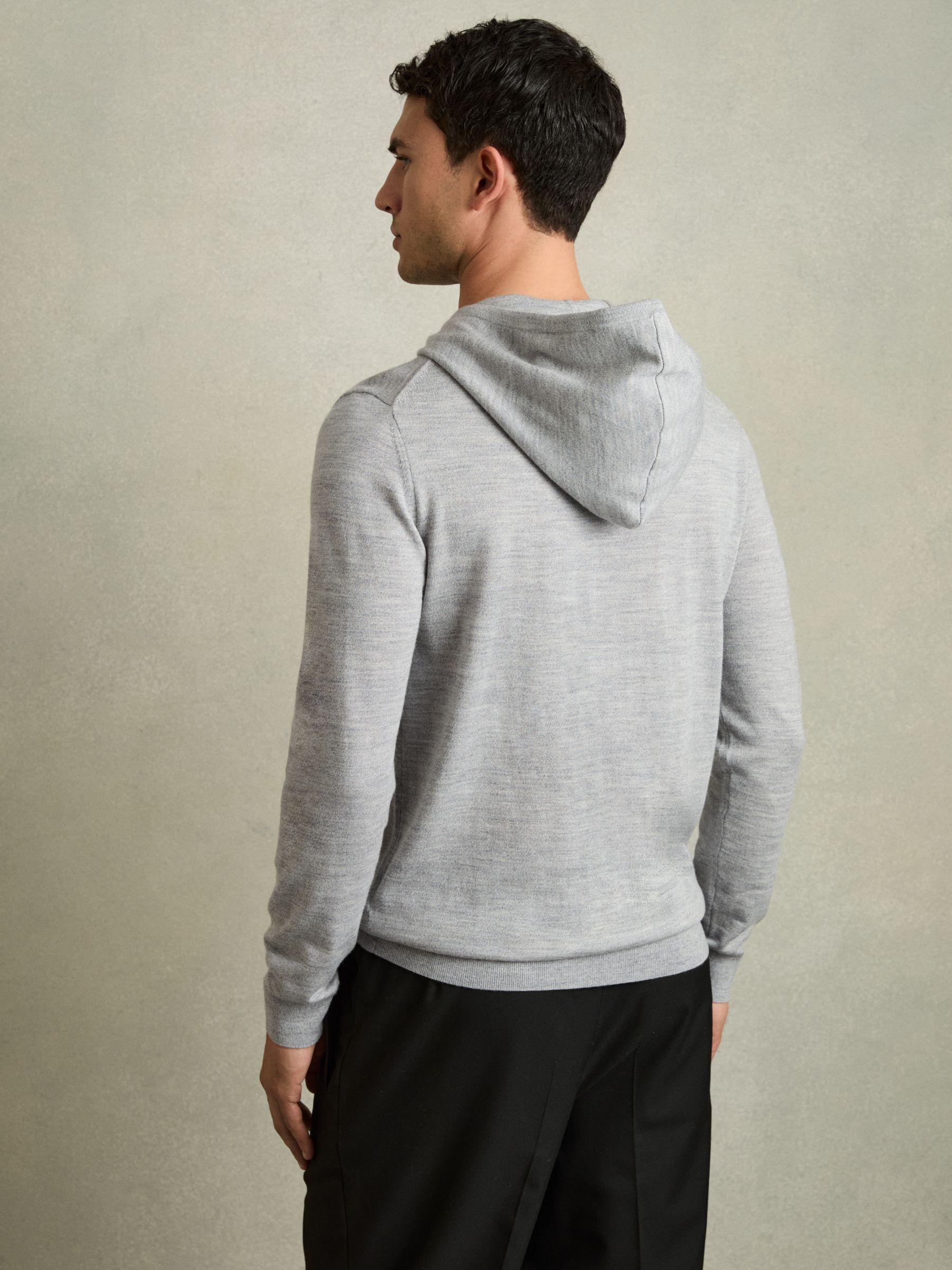 Merino Wool Drawstring Hoodie in Soft Grey Mouline - Obrázek 5 z 7