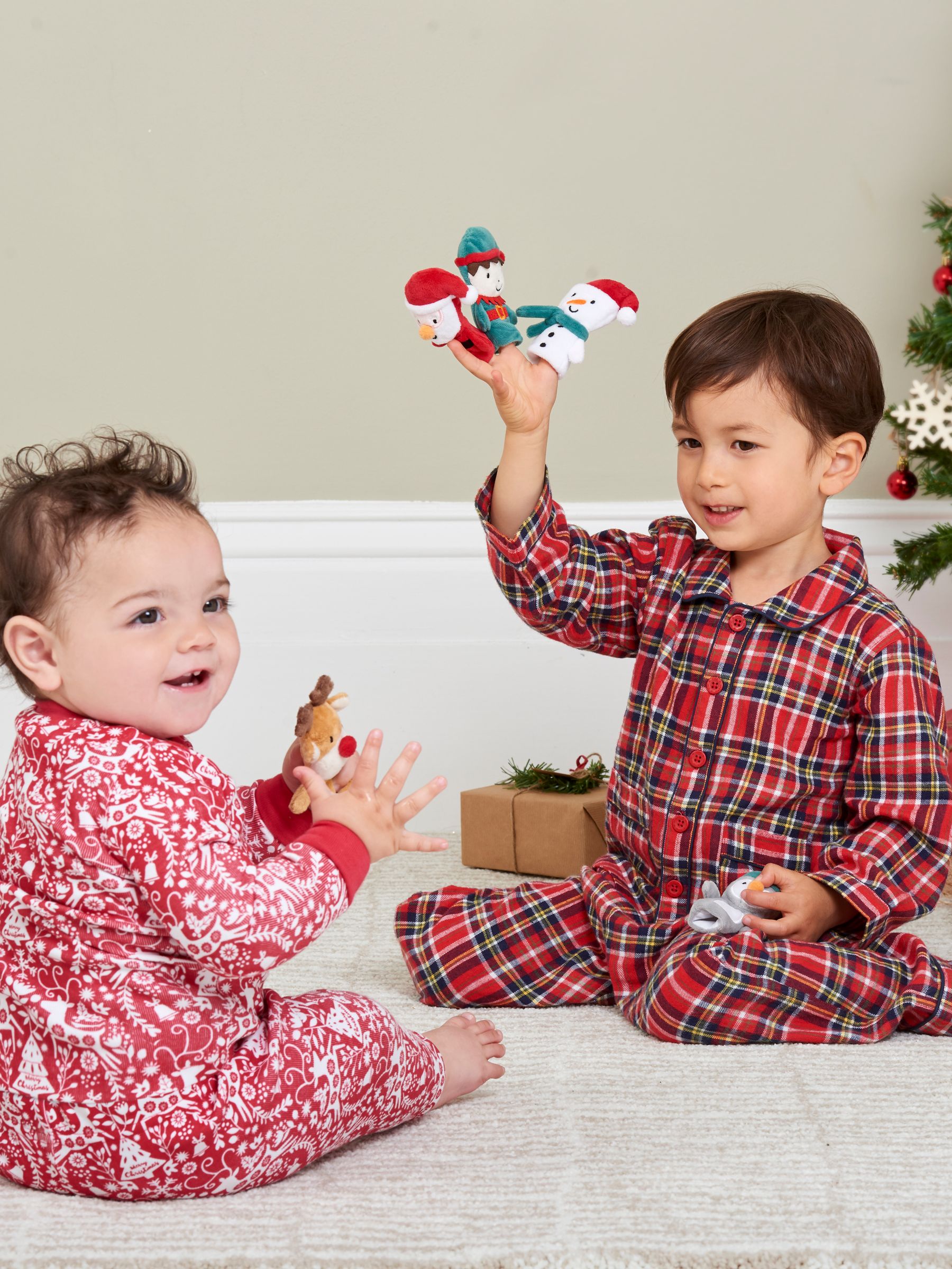 Christmas Finger Puppets - Image 8 of 9