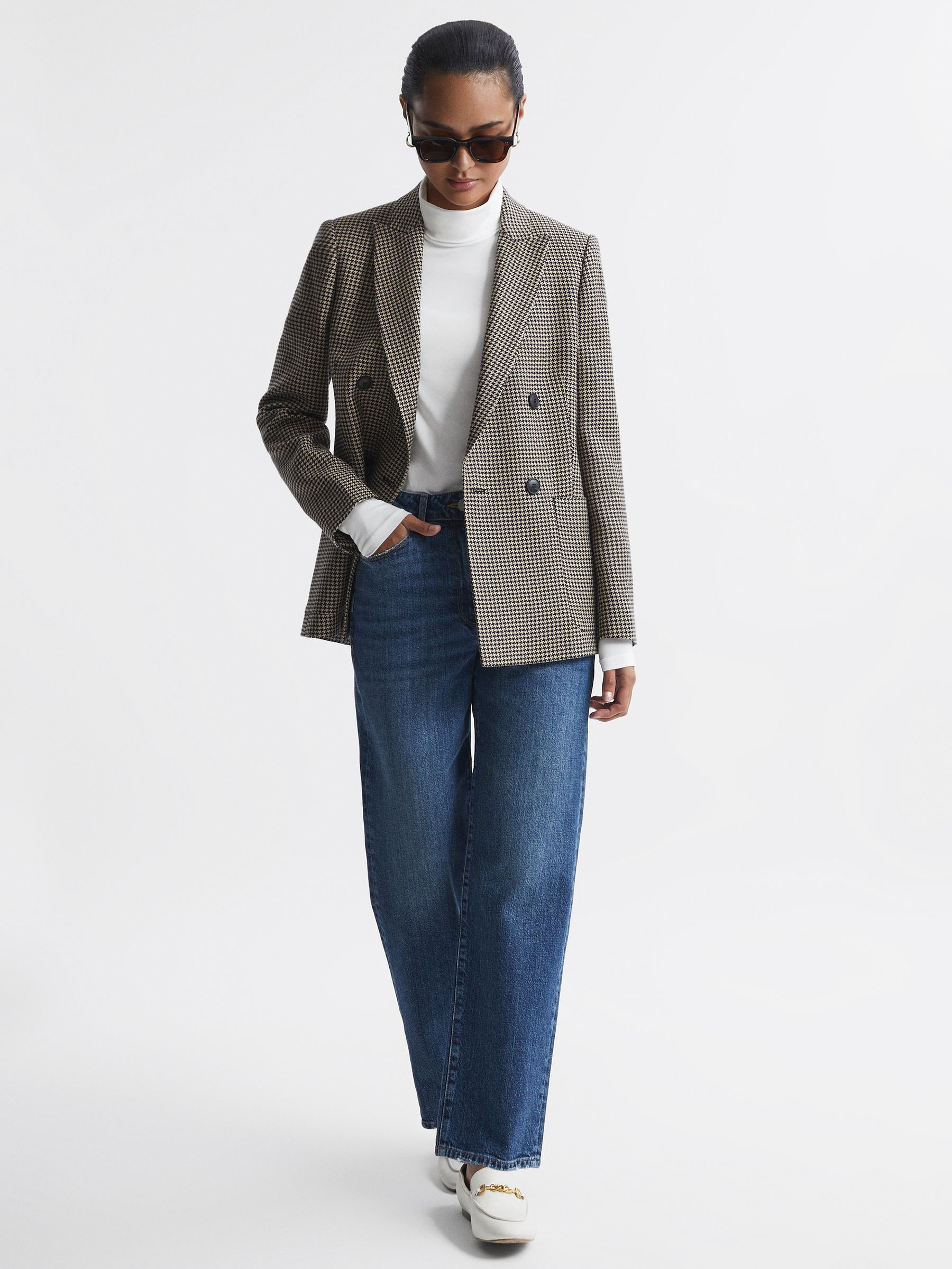 Fitted Roll Neck T-Shirt in White - Image 3 of 5