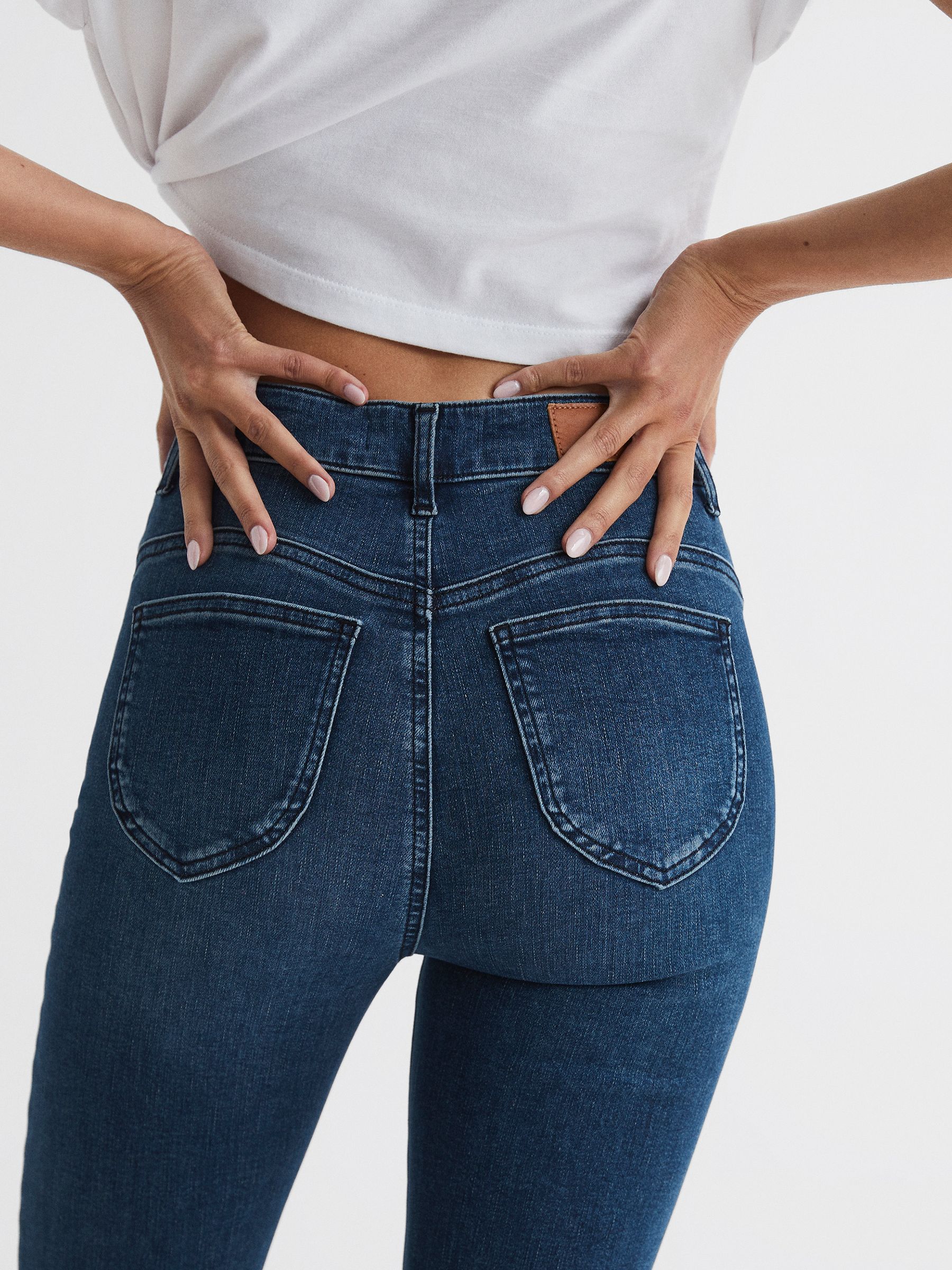 Džíny Contour High Passe zvonové barvy v inkoustové barvě - Obrázek 4 z 9