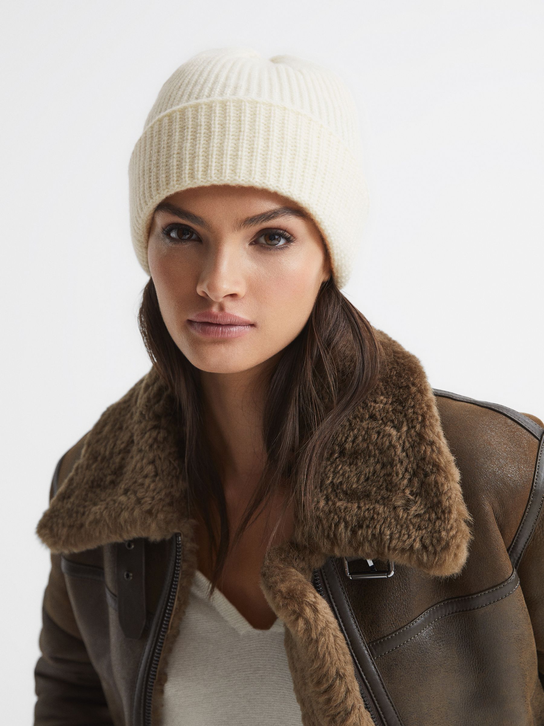 Rib-Knitted Wool Beanie in Off White - Image 2 of 4