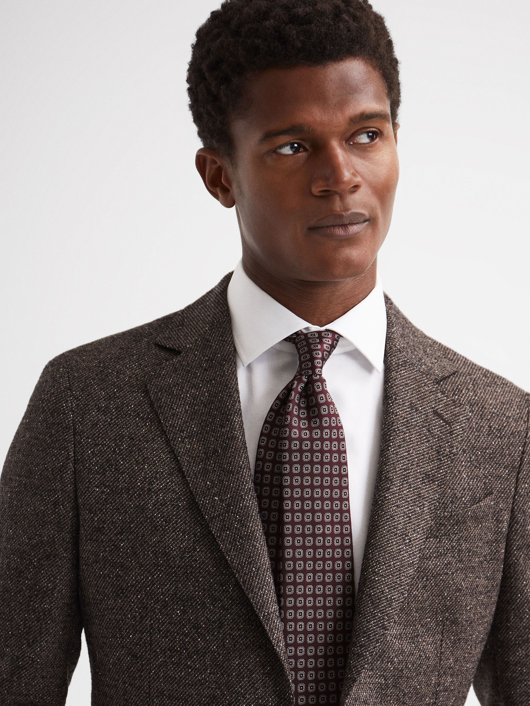 Geo Jacquard Print Silk Tie in Burgundy - Image 2 of 5