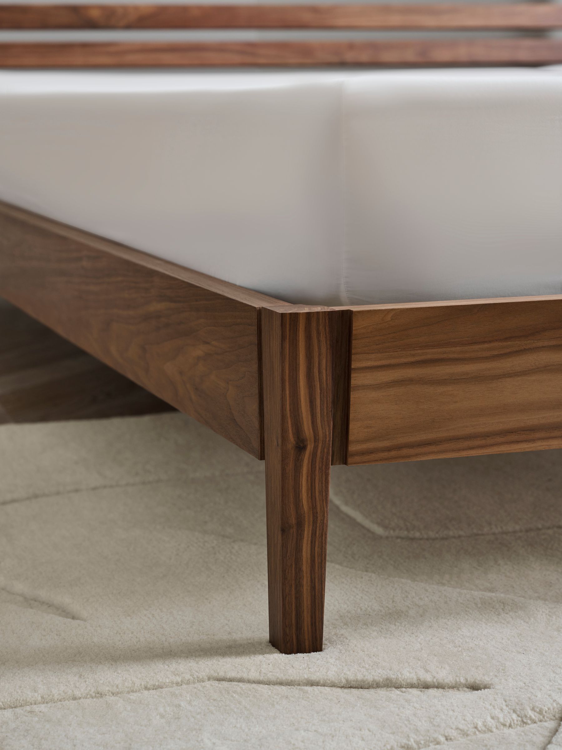 Jasper Conran London Brown Belgrave Walnut Bed Frame - Image 4 of 5