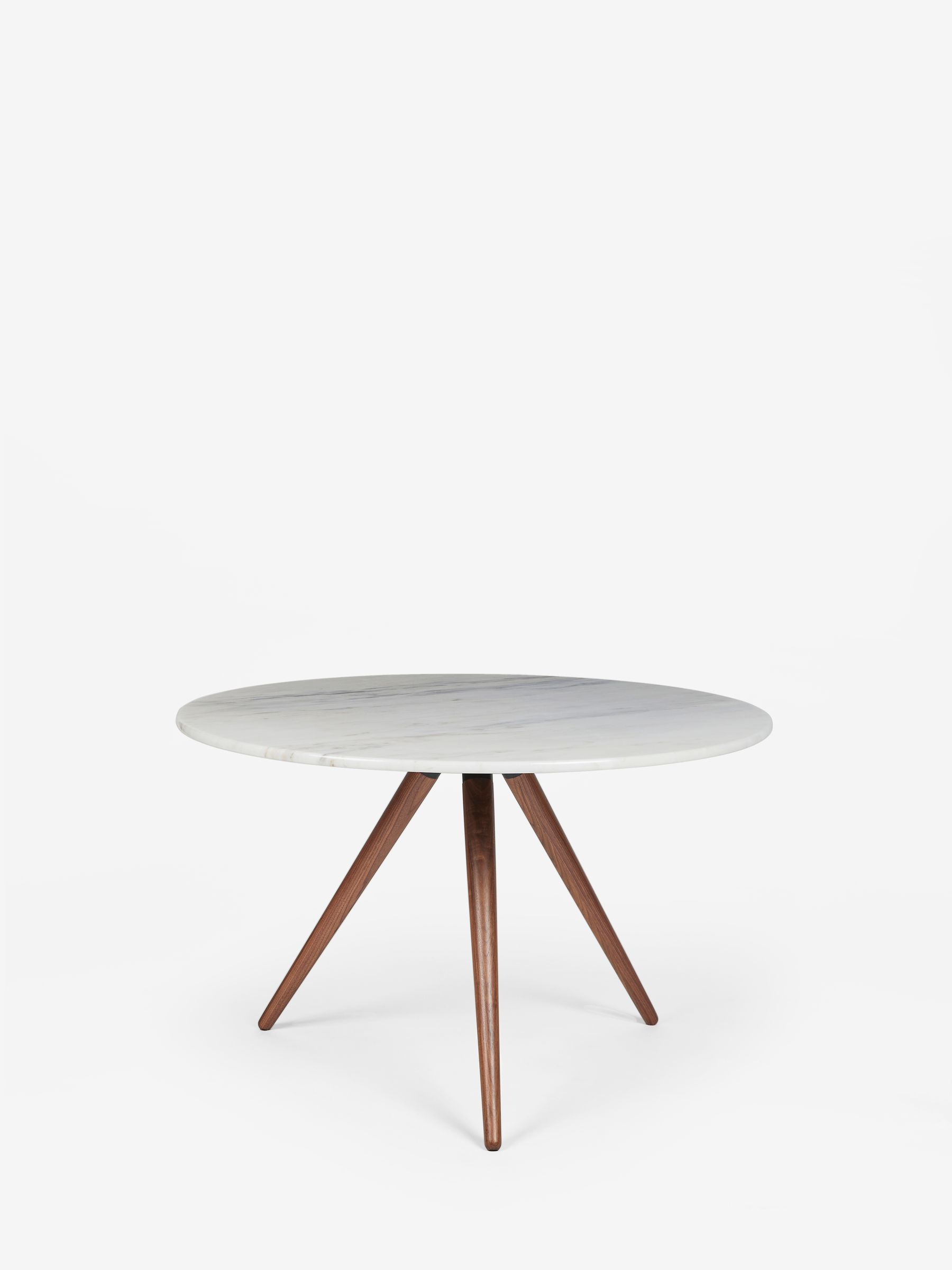 Jasper Conran London Brown Round 4 to 6 Seater Marble and Walnut Highbury Round Dining Table - Image 3 of 6